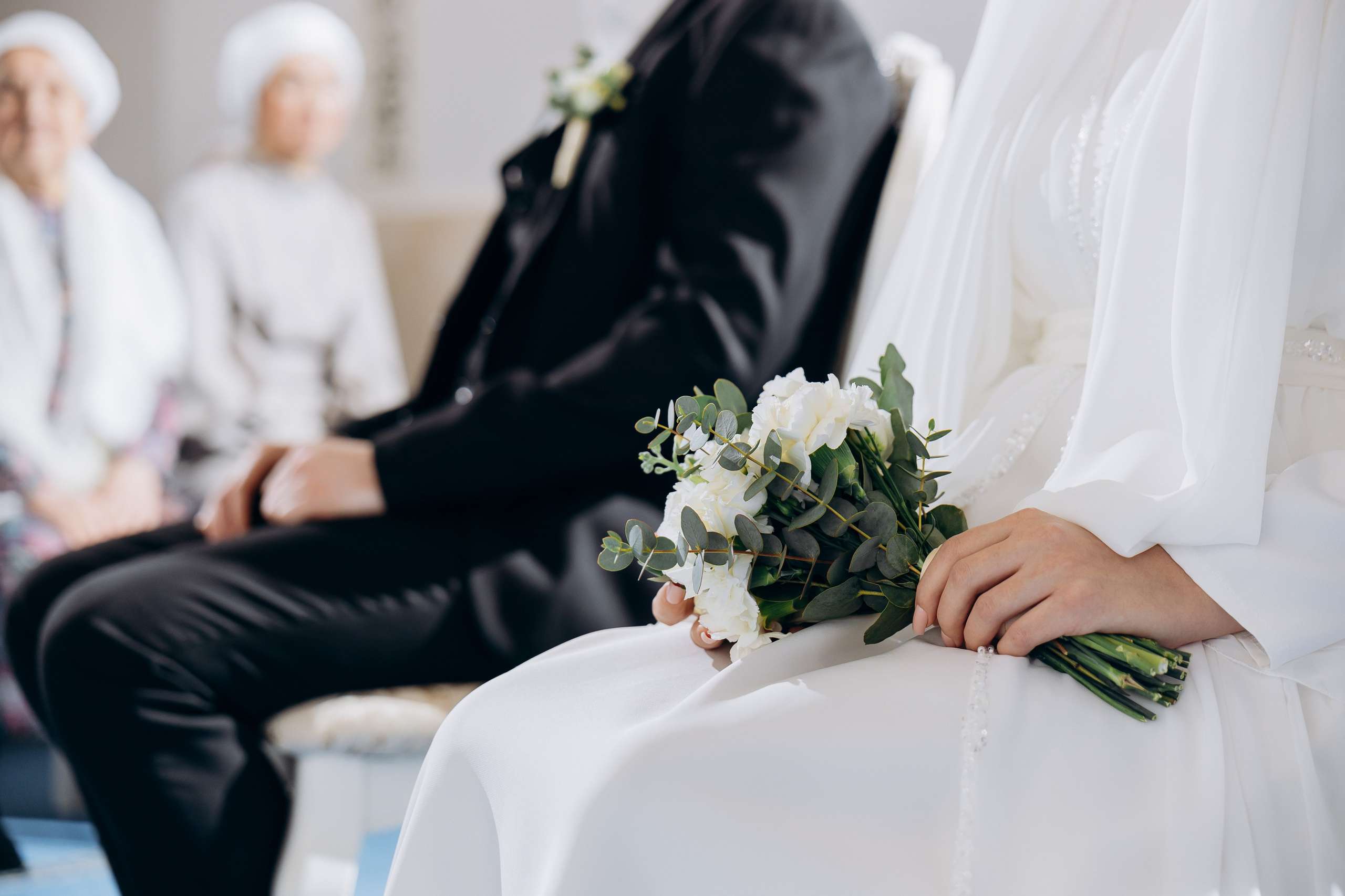 никах в мечети Иман Нуры,, фотосессия в мечети Иман Нуры, фотограф на никах в Казани Ranas4you, образ невесты на никах, завязывание платка Казань, платье на никах Казань