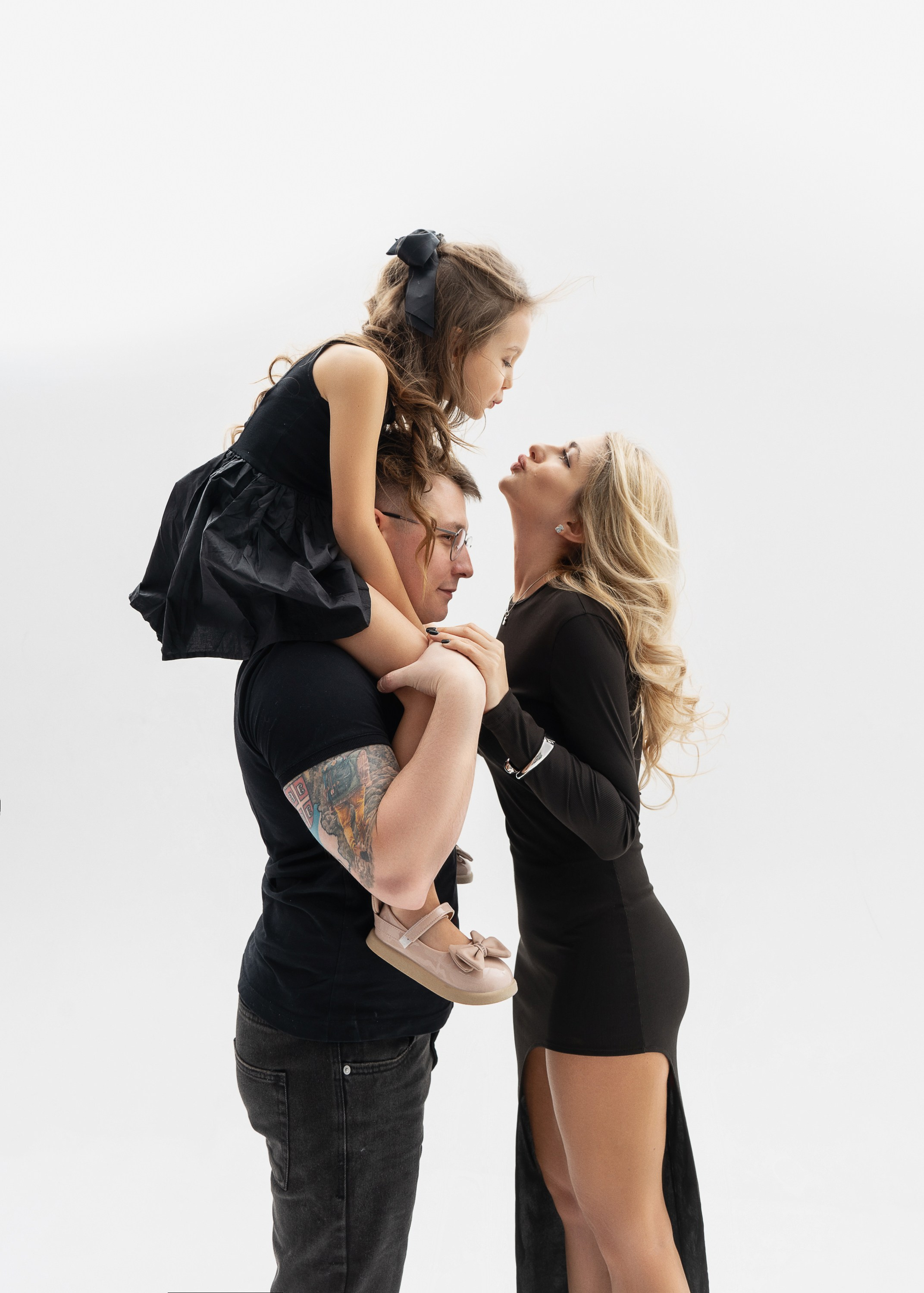 КСЮША. Женский портрет