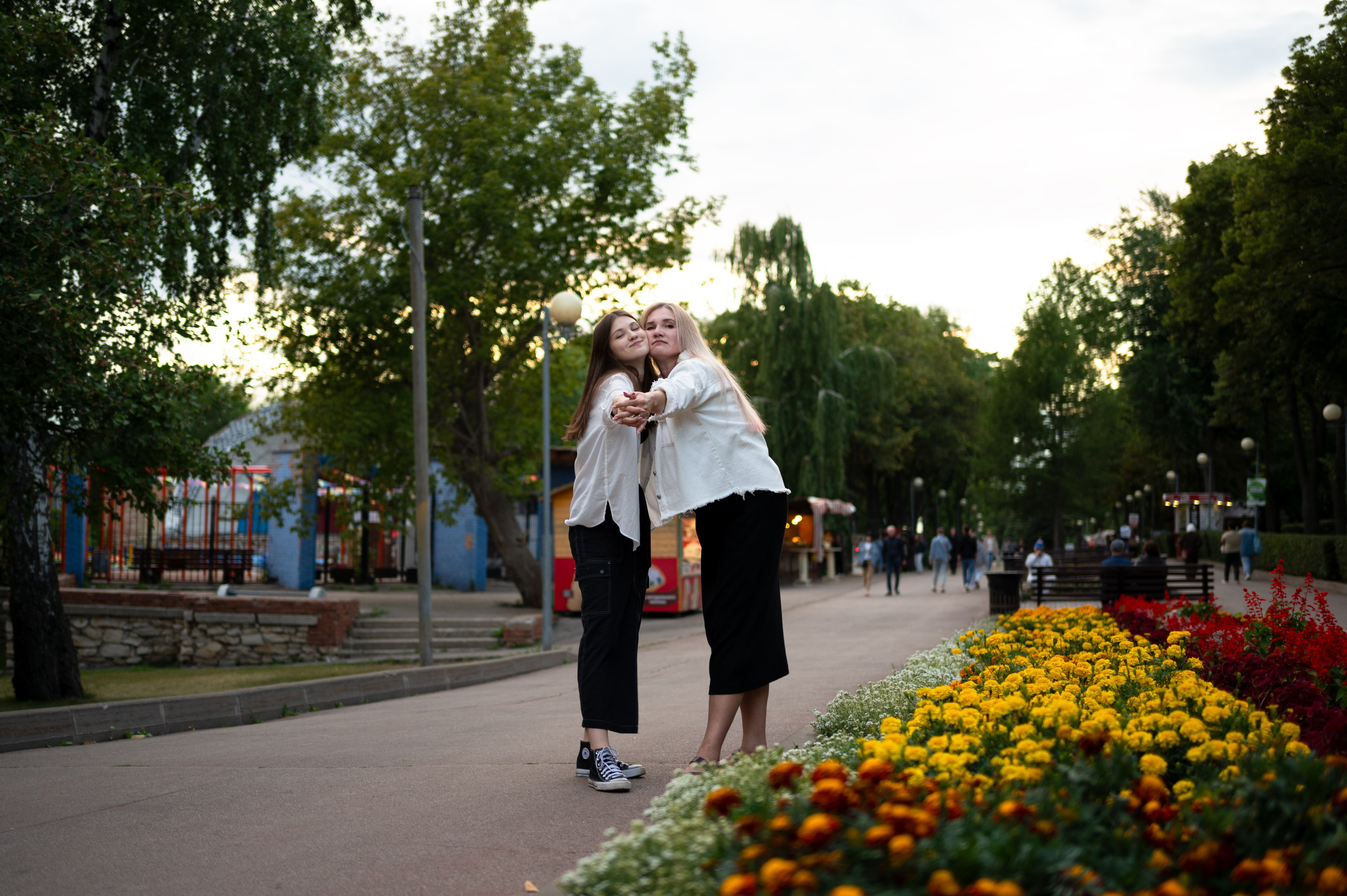 Василиса и Наташа. Главная