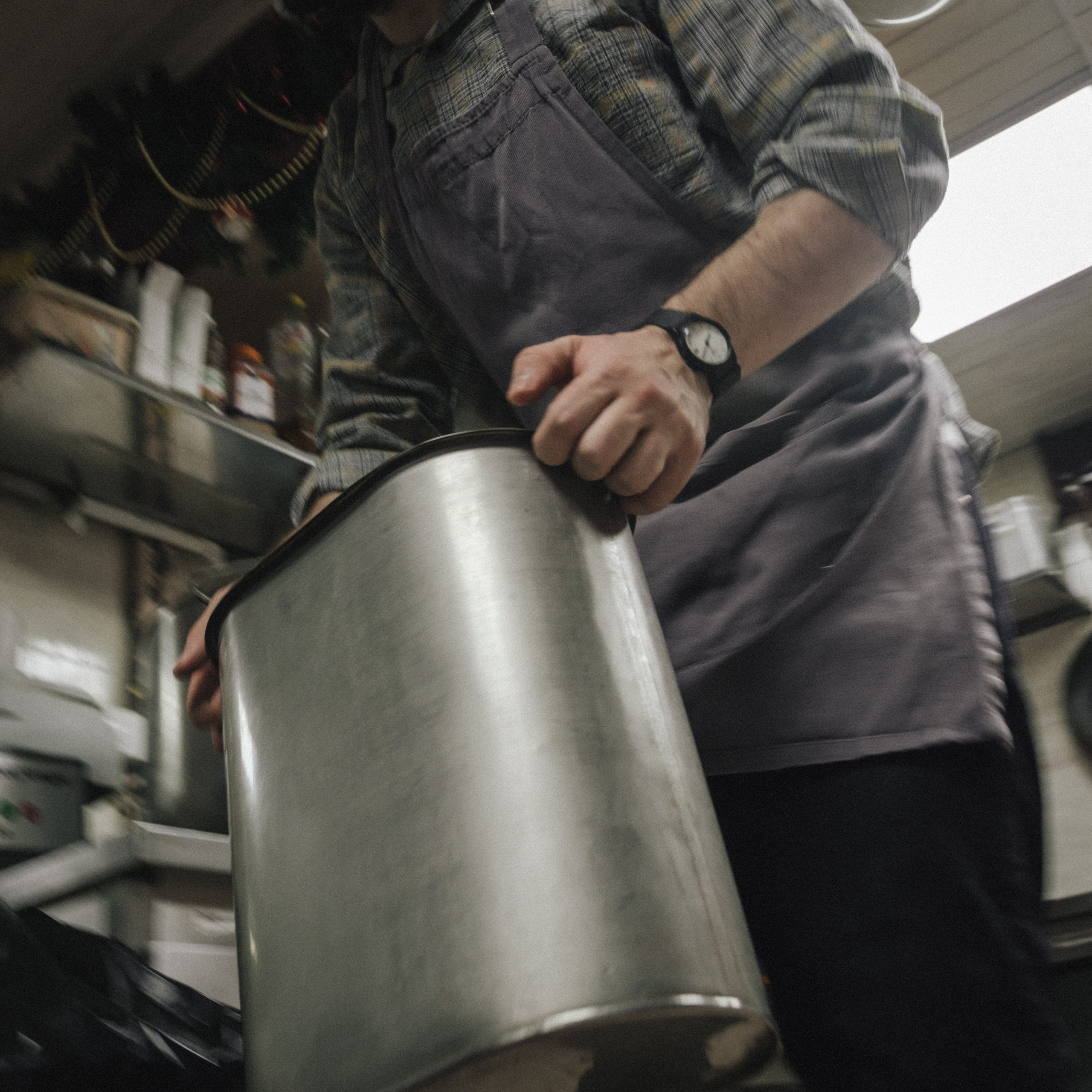 Снова готовка для кормления бездомных. Фотограф в Москве Максим Скоробогатов