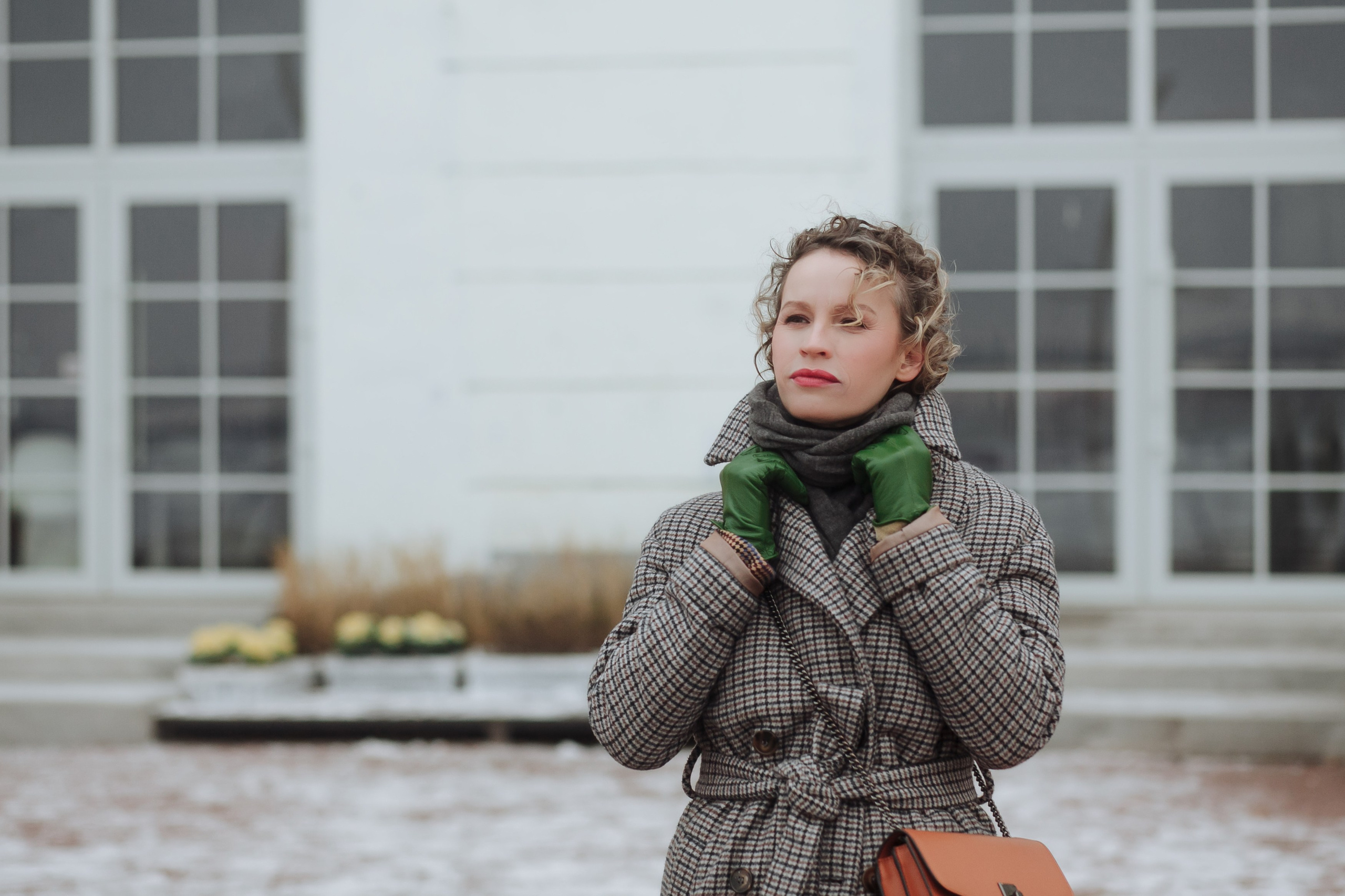 Лена, ноябрьский ветер и залив. Семейный фотограф, свадебный фотограф, женский портрет в Санкт-Петербу