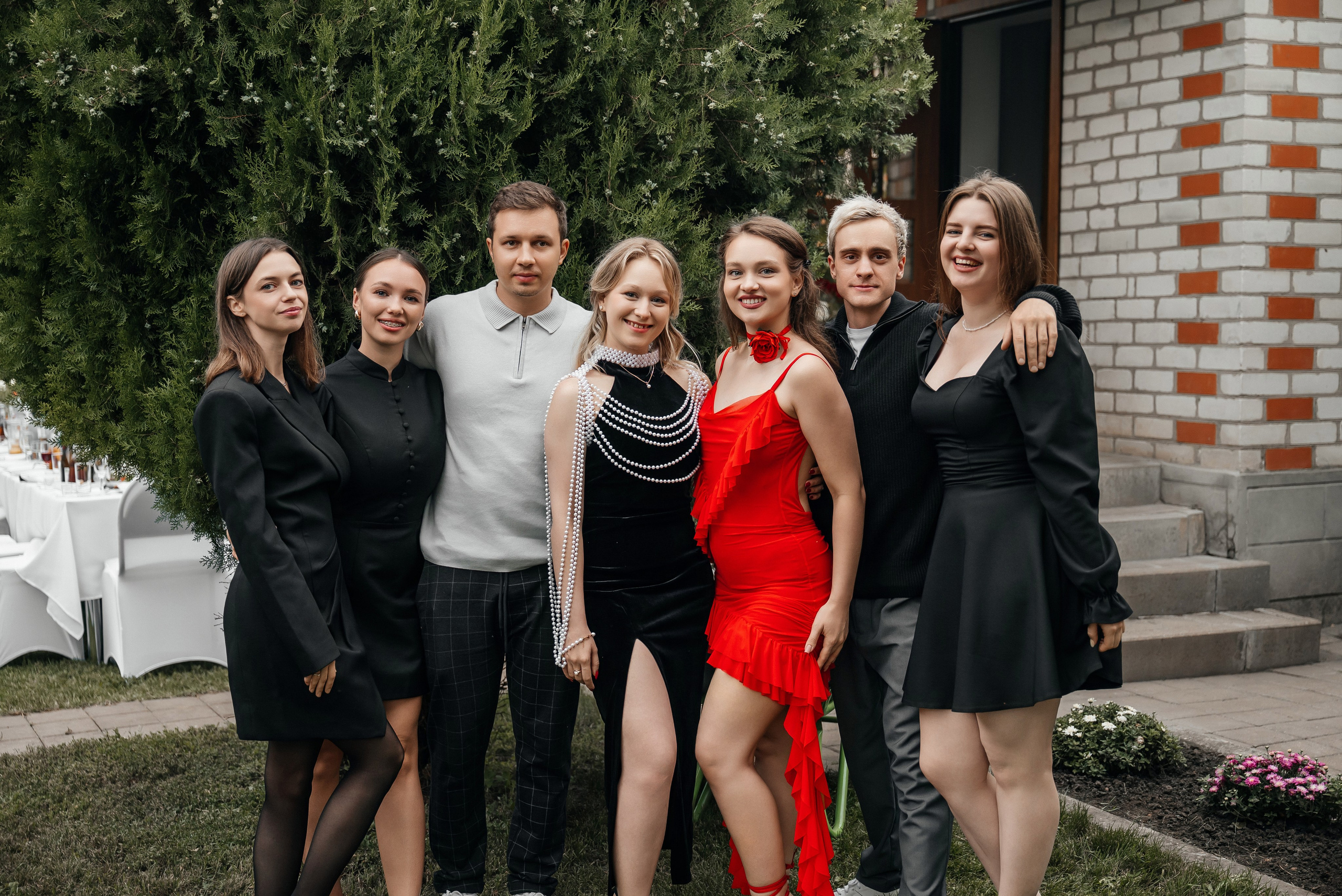 «Свадьба Даши и Артема». Школьный фотограф в Валуйках. Фотосессии для выпускников и изготовление выпускных альбомов в городе Валуйки и в Белгородской области