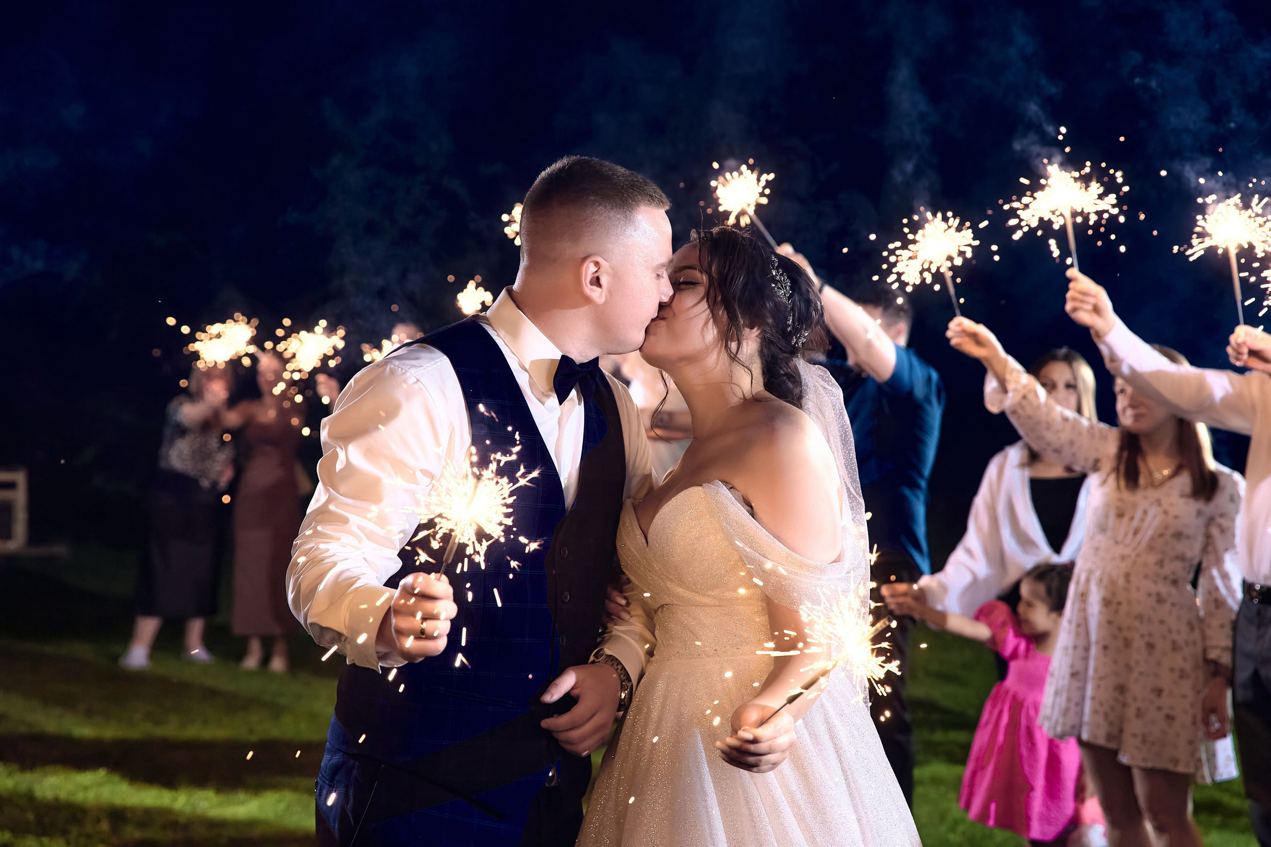 Илья и Алена. Свадебный фотограф в Тольятти Жигулевске и Самаре Пономарев Евгений