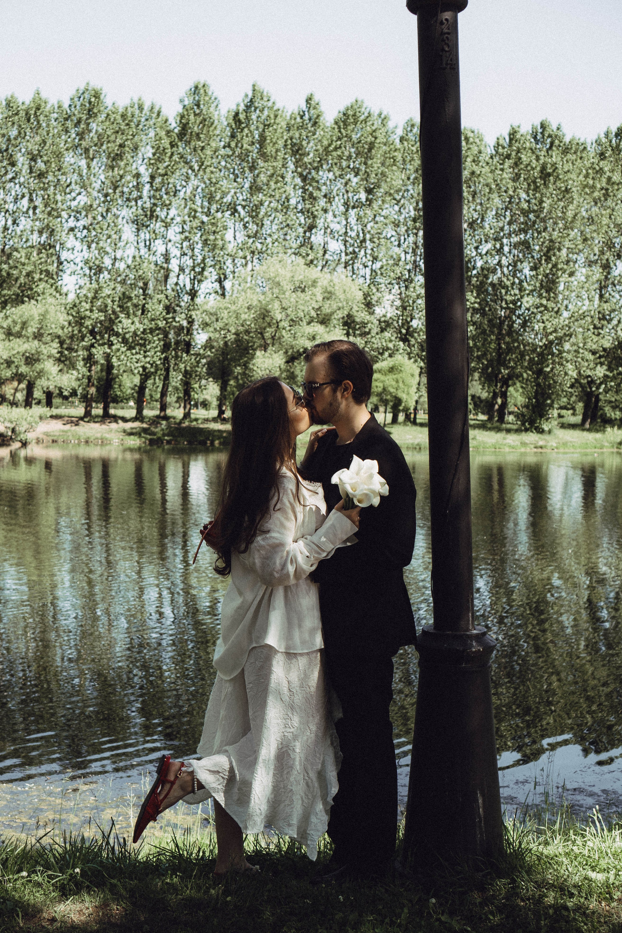 СВАДЕБНАЯ СЬЕМКА В ПАРКЕ ПОБЕДЫ И ПРОГУЛКА ПО МОСКОВСКОМУ ПРОСПЕКТУ. Профессиональный фотограф, Санкт-Петербург — Виктория Богомолова