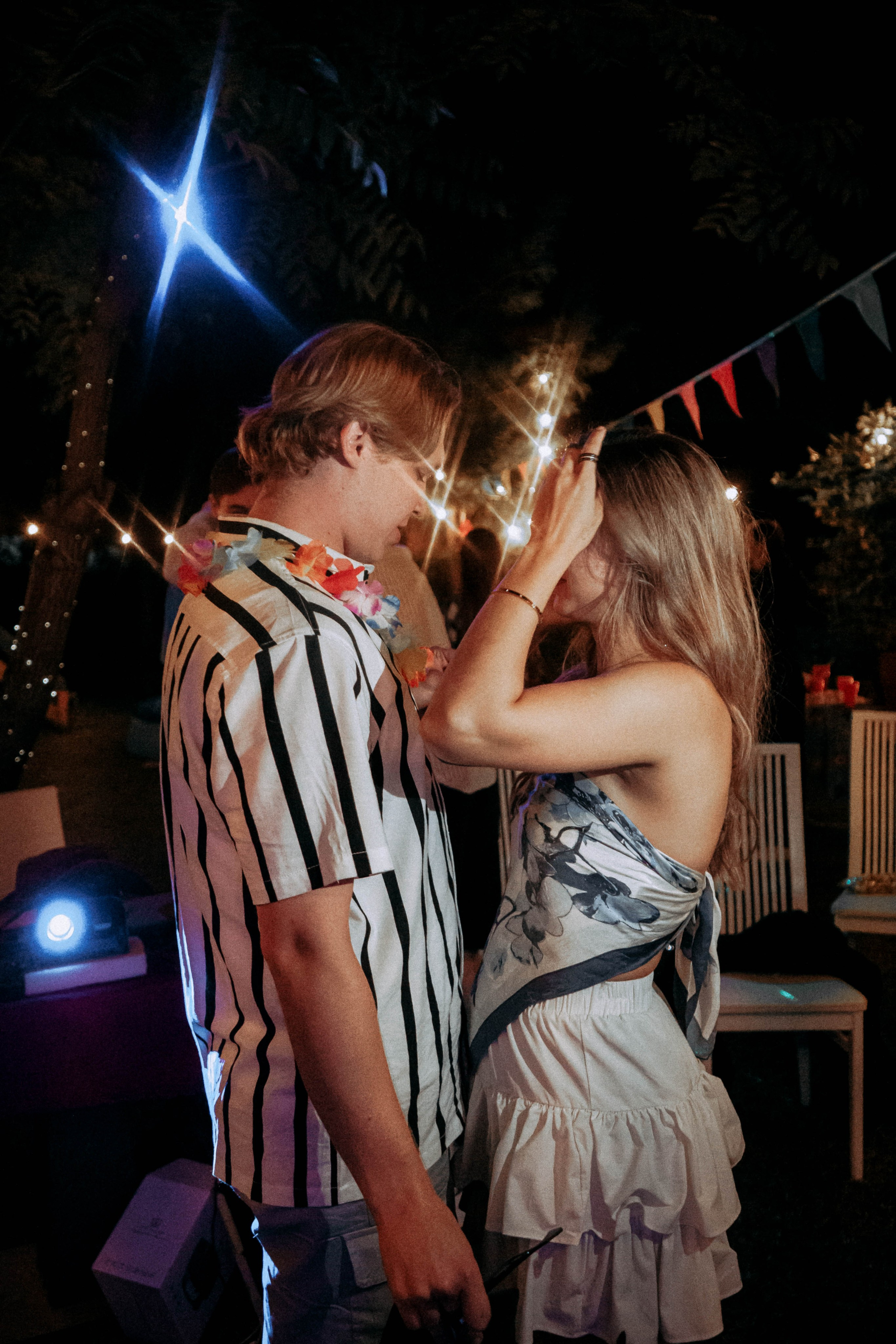 Гавайская вечеринка. Кир Анисин. Режиссер & фотограф