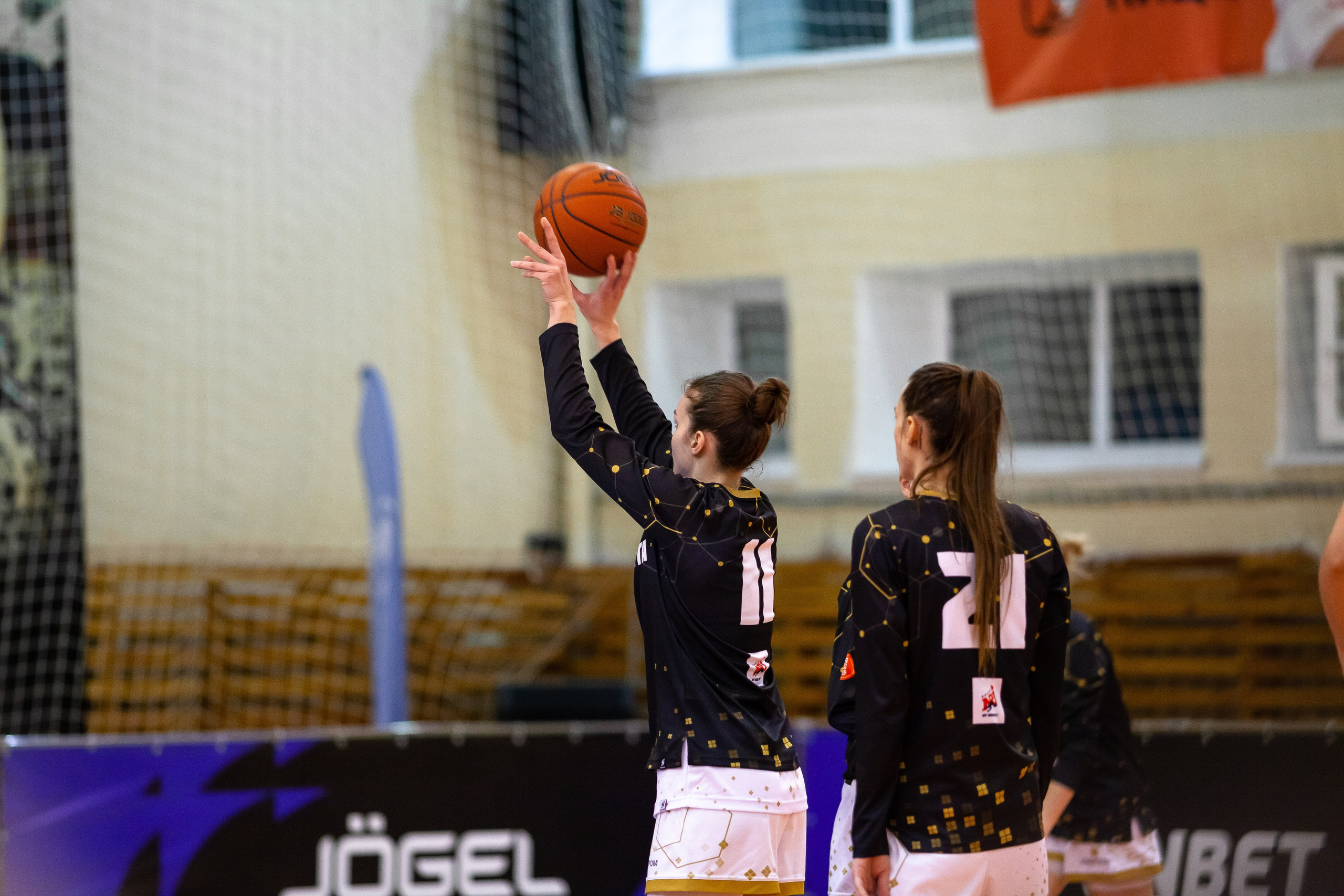 ЧГУ-Атланта — Ростов-ЮФУ / 1 игра. Фотография