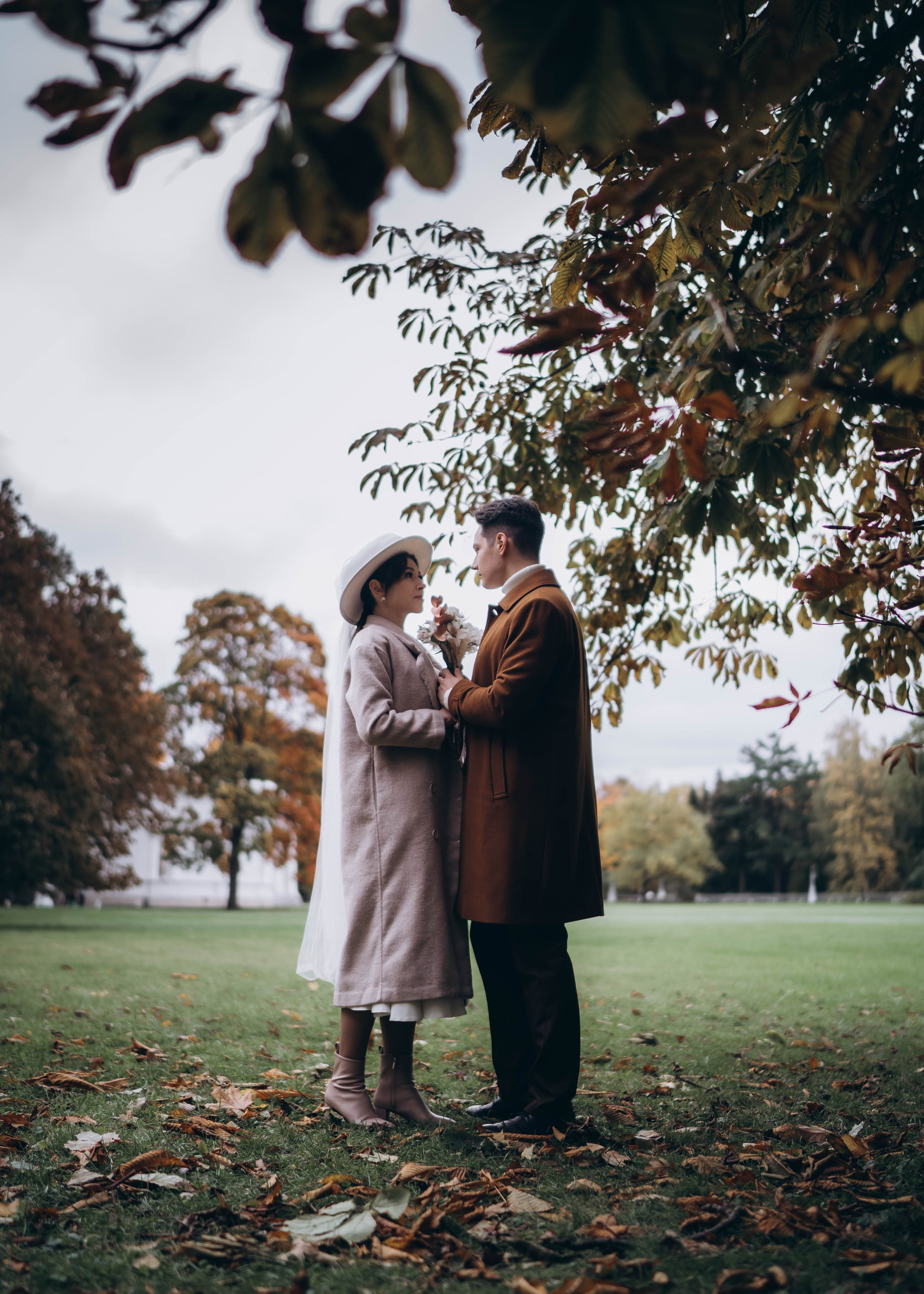 Лавстори в парке. Фотограф Ксения Овтина