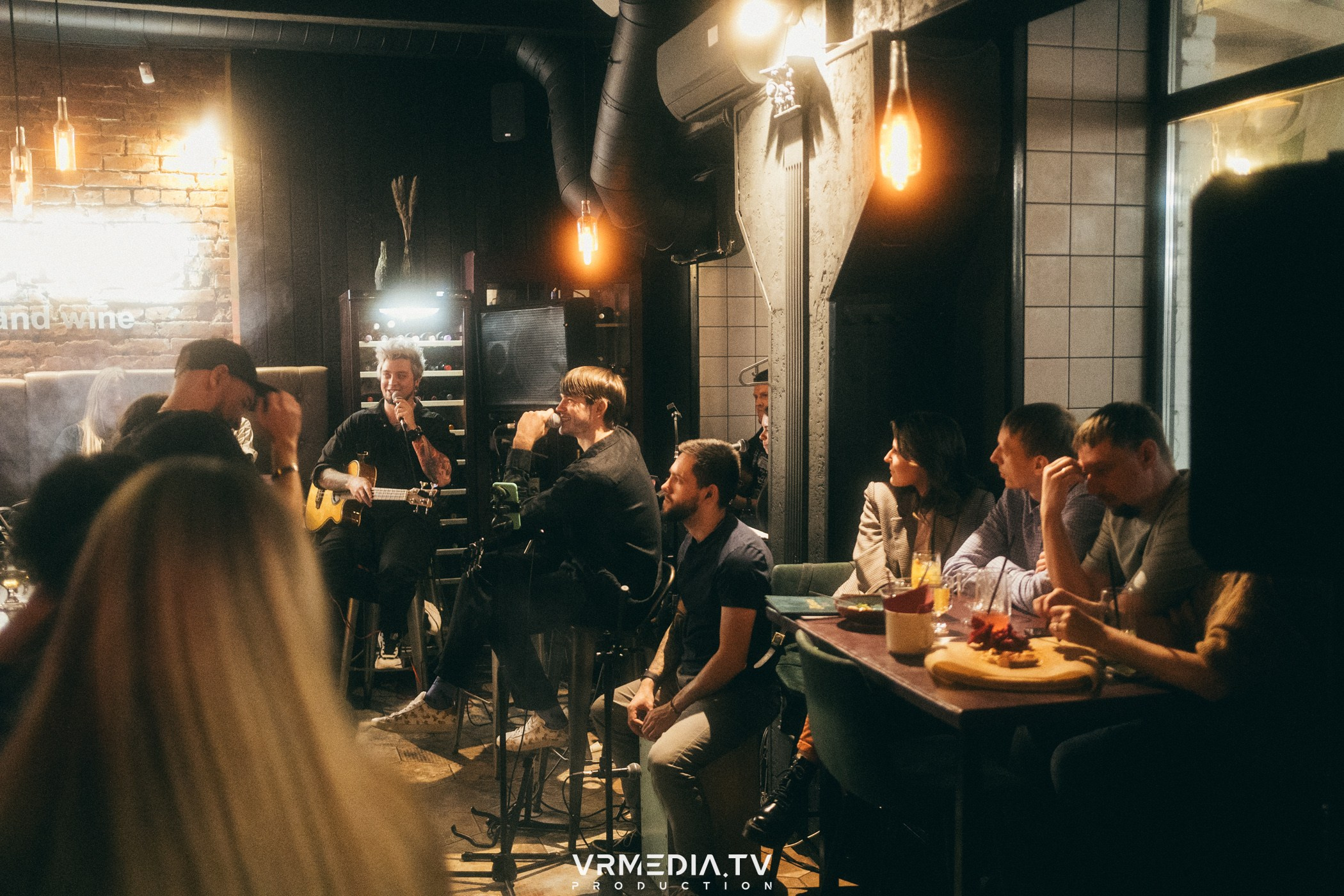 Art Talk с Pandora Secret в баре «Supreme»