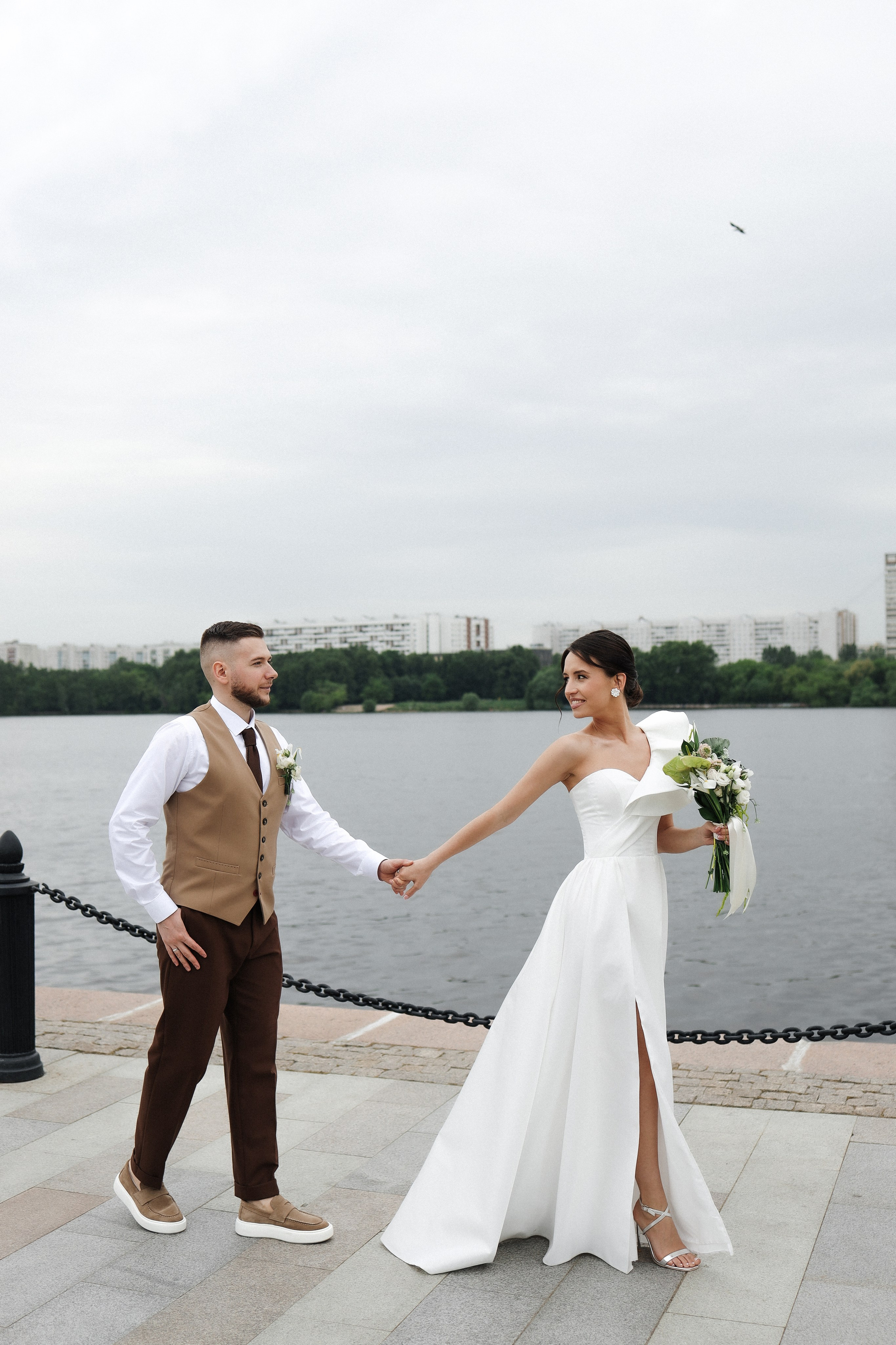 Е. +  П. С утренних сборов и до торта. Семейный и lovestory фотограф в Москве Светлана Коняхина