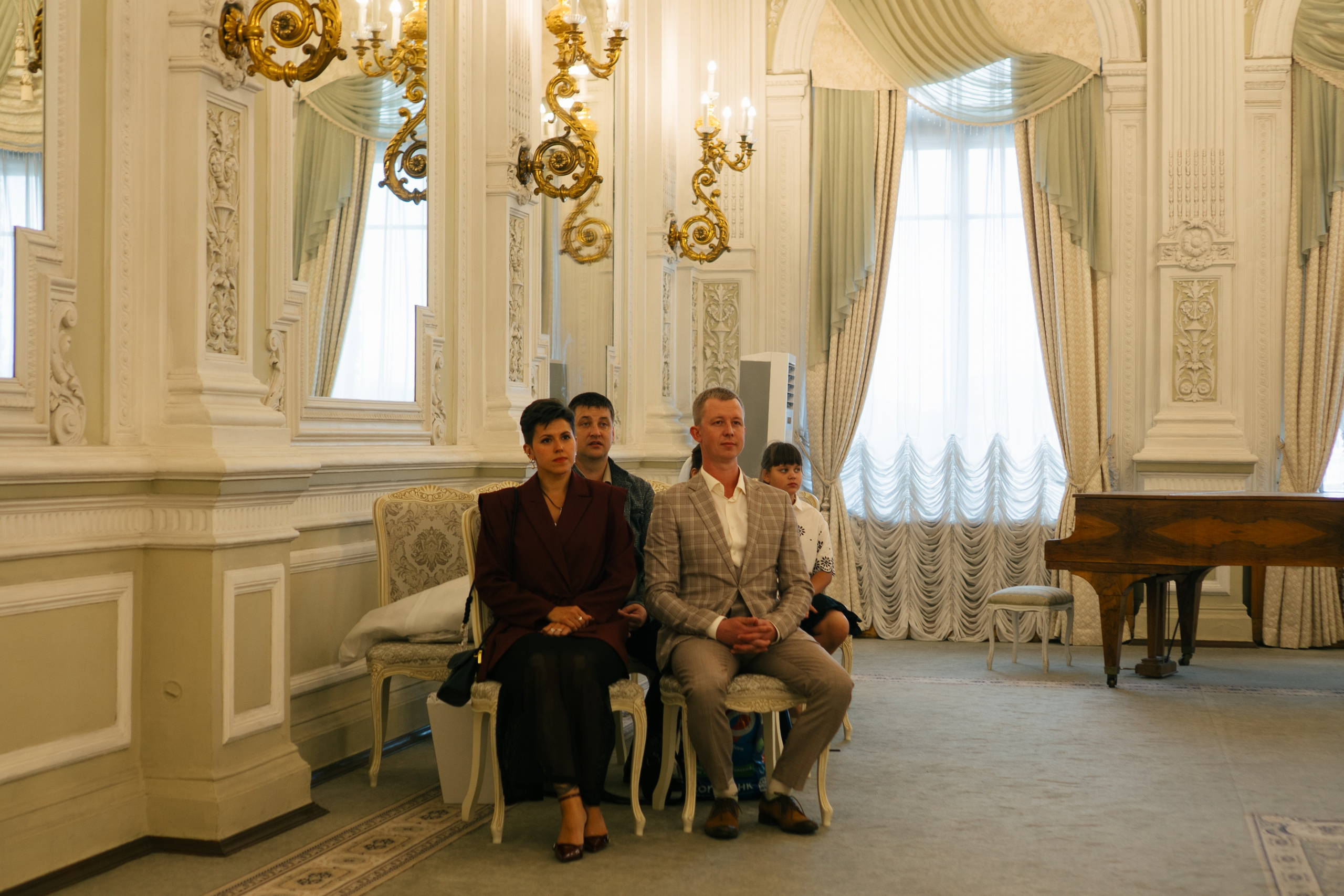 СЪЁМКИ В ПЕРВОМ ДВОРЦЕ ПРОГУЛКА И СТУДИЯ. Профессиональный фотограф, Санкт-Петербург — Виктория Богомолова