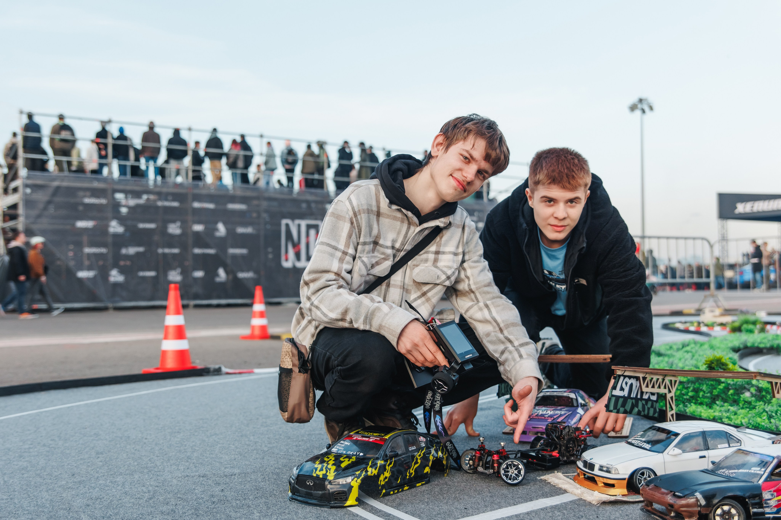 Выставка и дрифт машин. Репортажный фотограф. Москва. Алина Ланская