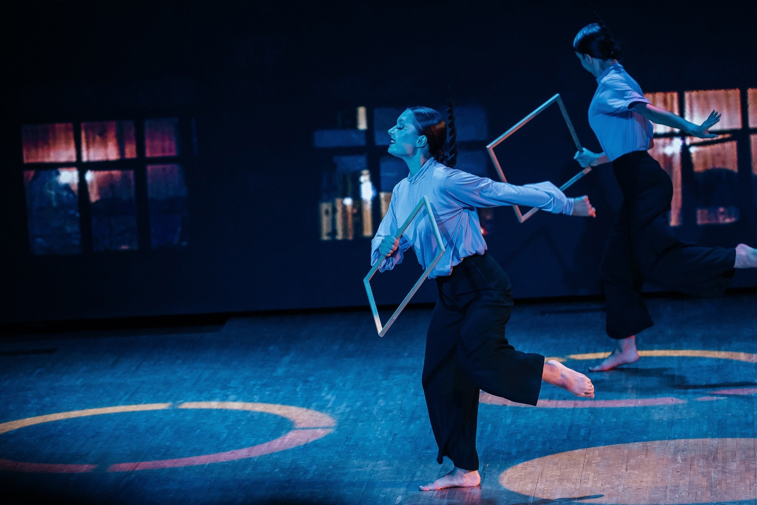 Выступления на сценах и уличных площадках. Танцевальная шоу-группа «GRANAT»