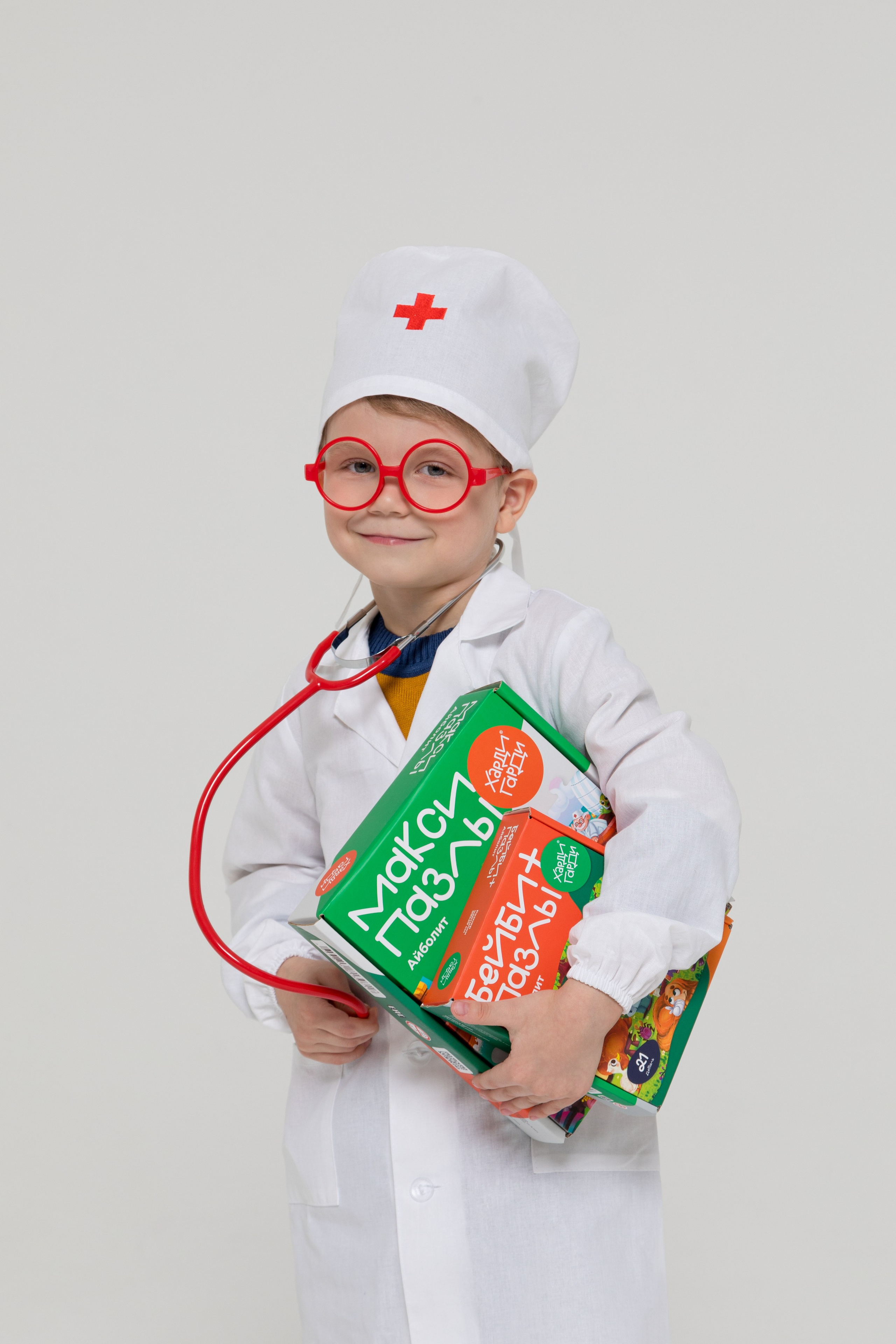 Имиджевая и каталожная съёмка для бренда детских пазлов. Детский и контент фотограф Надя Волкова Санкт-Петербург