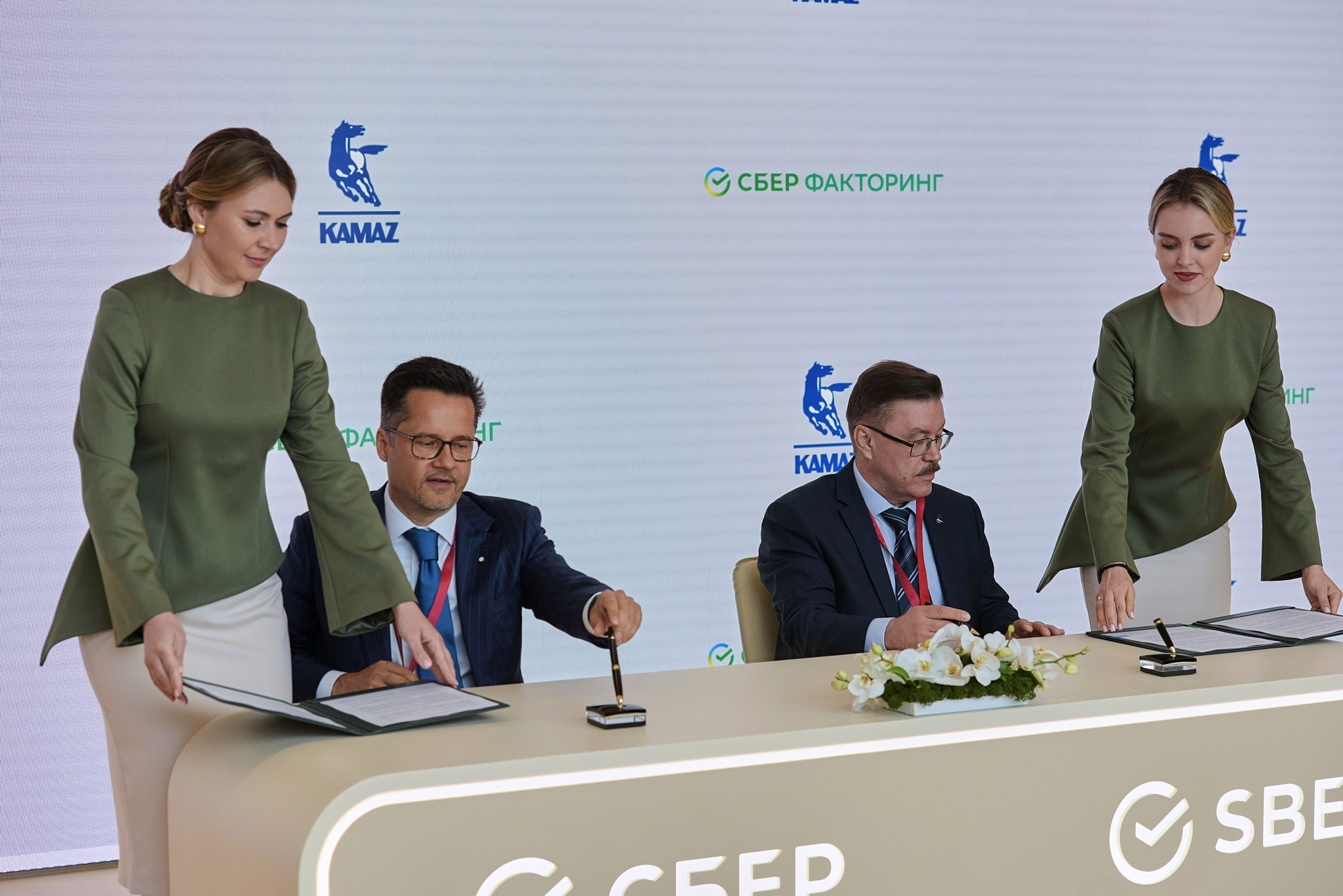 ПМЭФ-2024. Иван Ступа, репортажный фотограф в Санкт-Петербурге и Ленинградской области