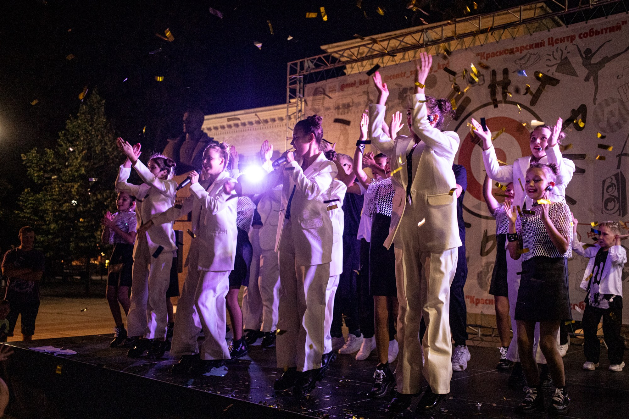 Закрытие летнего фестиваля «УФ». Репортажный, промышленный и маркетплейс-фотограф Дмитрий Чернат