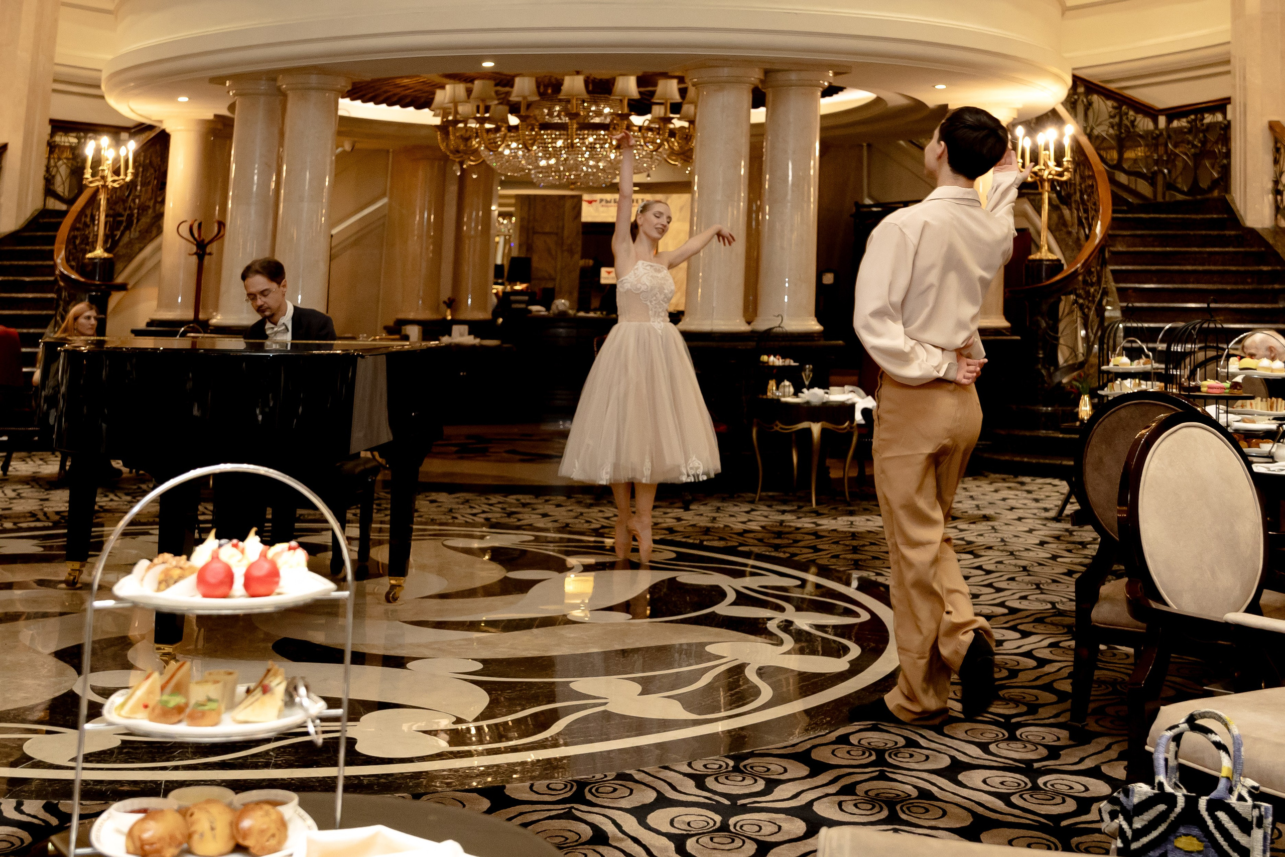 Чайная церемония в отеле «ST REGIS MOSCOW». Свадебный/Портретный фотограф снимаю в Москве