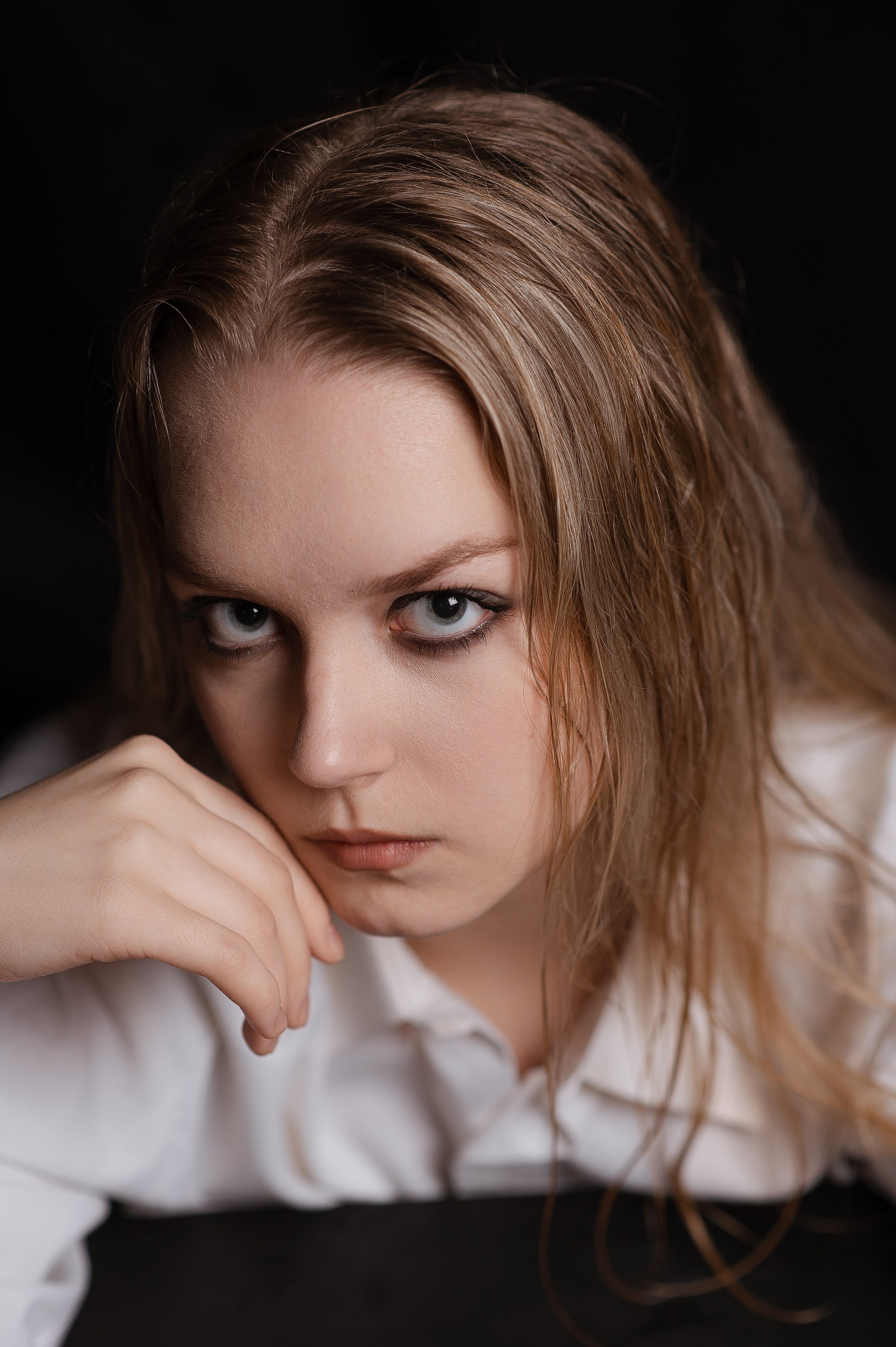 Мария студентка ЯГТИ имени Фирса Шишигина. Портреты. Свадебный фотограф в Ярославле Денис Медоваров