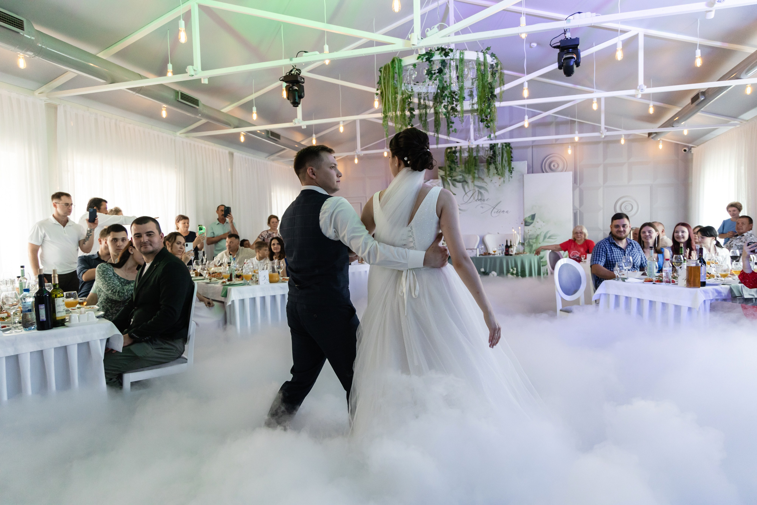 Алёна и Денис (полный день). Фотограф в Барнауле Юлия Садвокасова