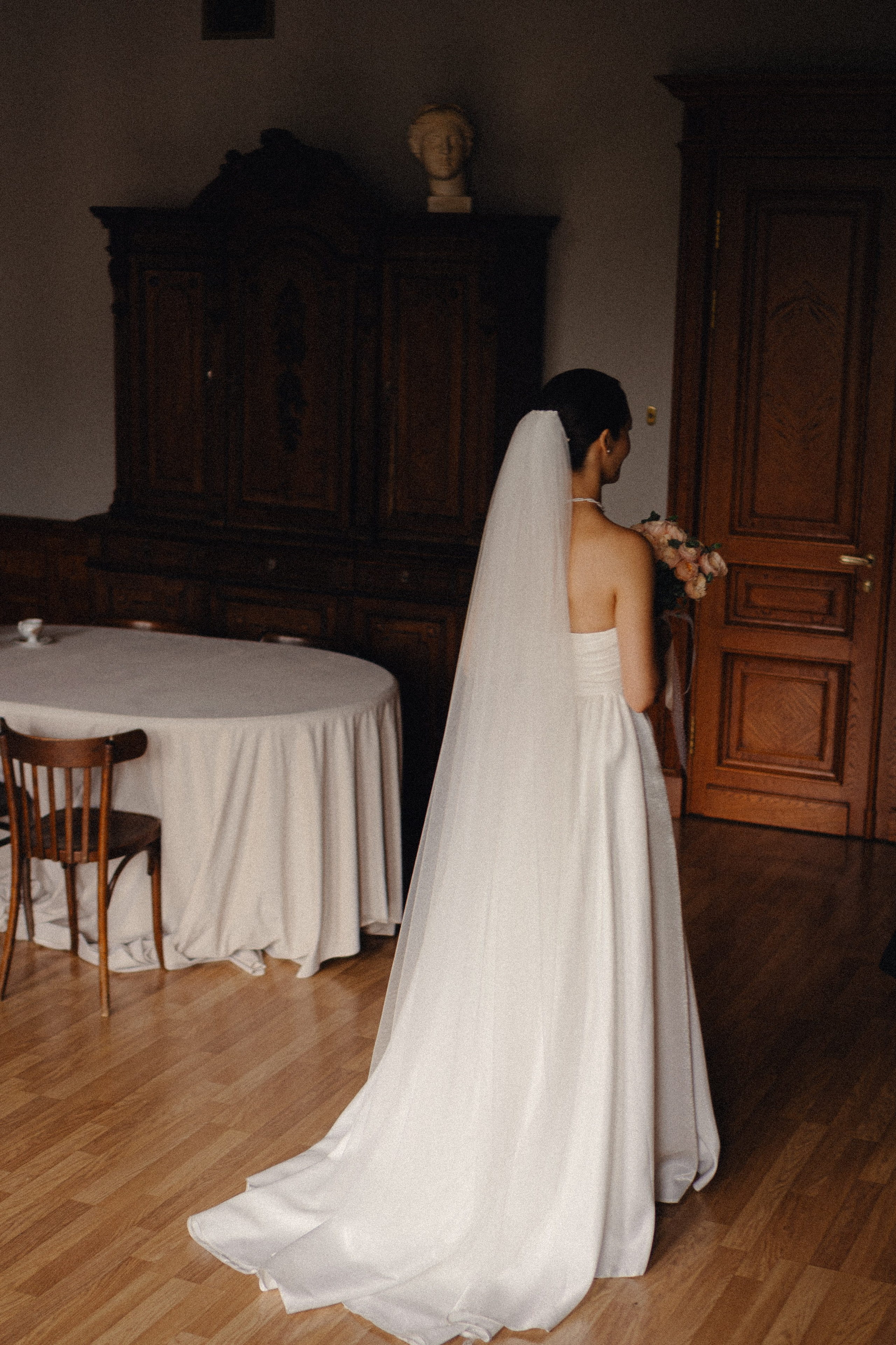 СВАДЕБНАЯ ПРОГУЛКА В САНТК-ПЕТЕРБУРГЕ (ИСАКИЕВСКИЙ СОБОР, ЗИМНЯЯ КАНАВКА, ЭРМИТАЖ И БОЛЬШАЯ МОРСКАЯ УЛИЦА). Профессиональный фотограф, Санкт-Петербург — Виктория Богомолова