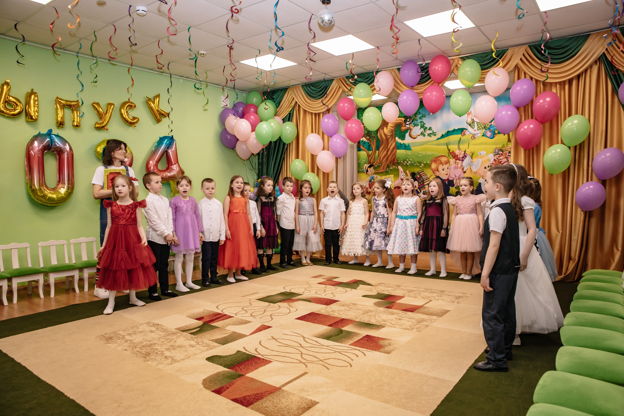 Группа «Сказка» ДС 69 Выпускной 2024. Фотограф в Москве Яна Полосина