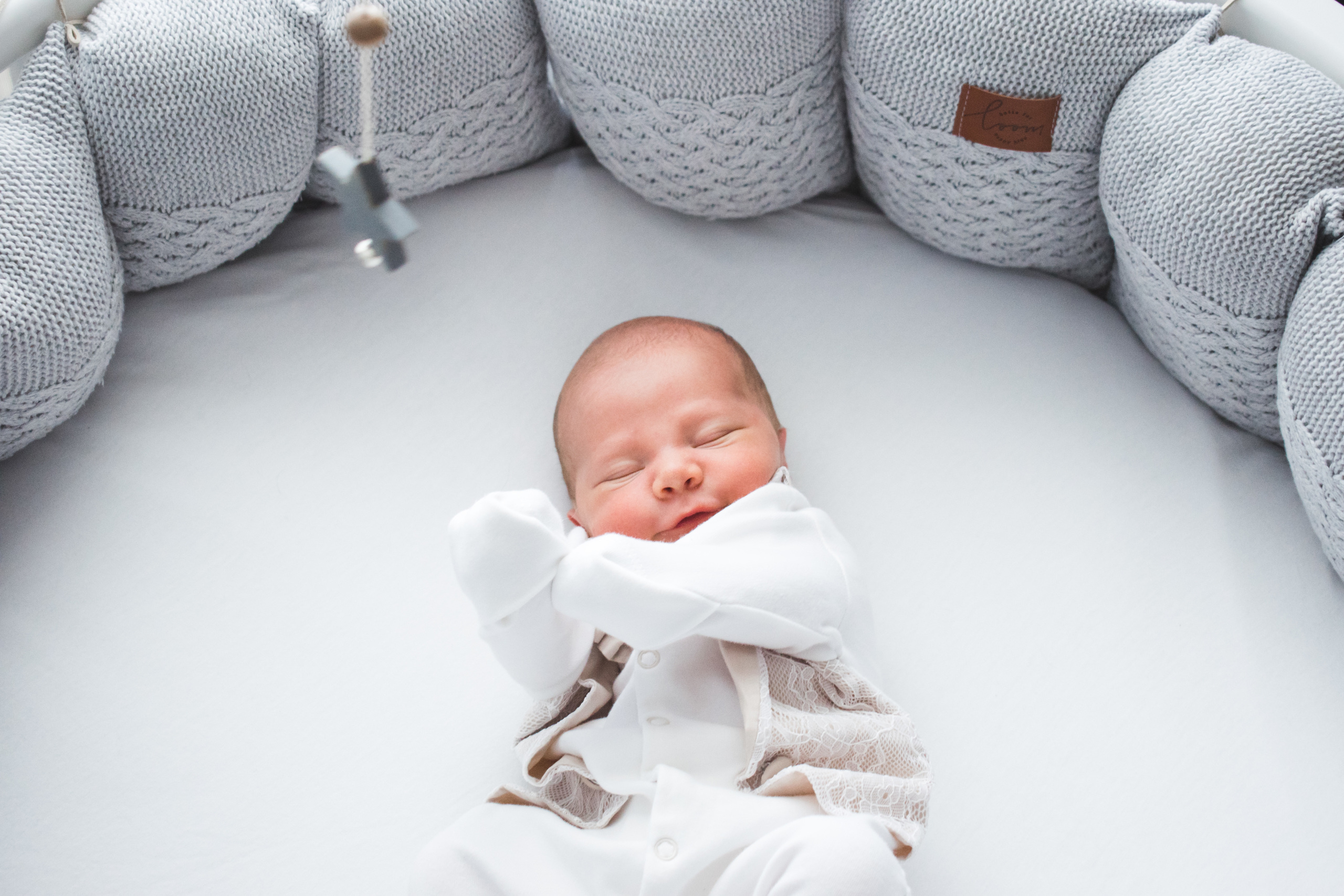 Фотосессия выписки из роддома. Фотограф новорожденных в Брянске Анжелика Прохоренкова