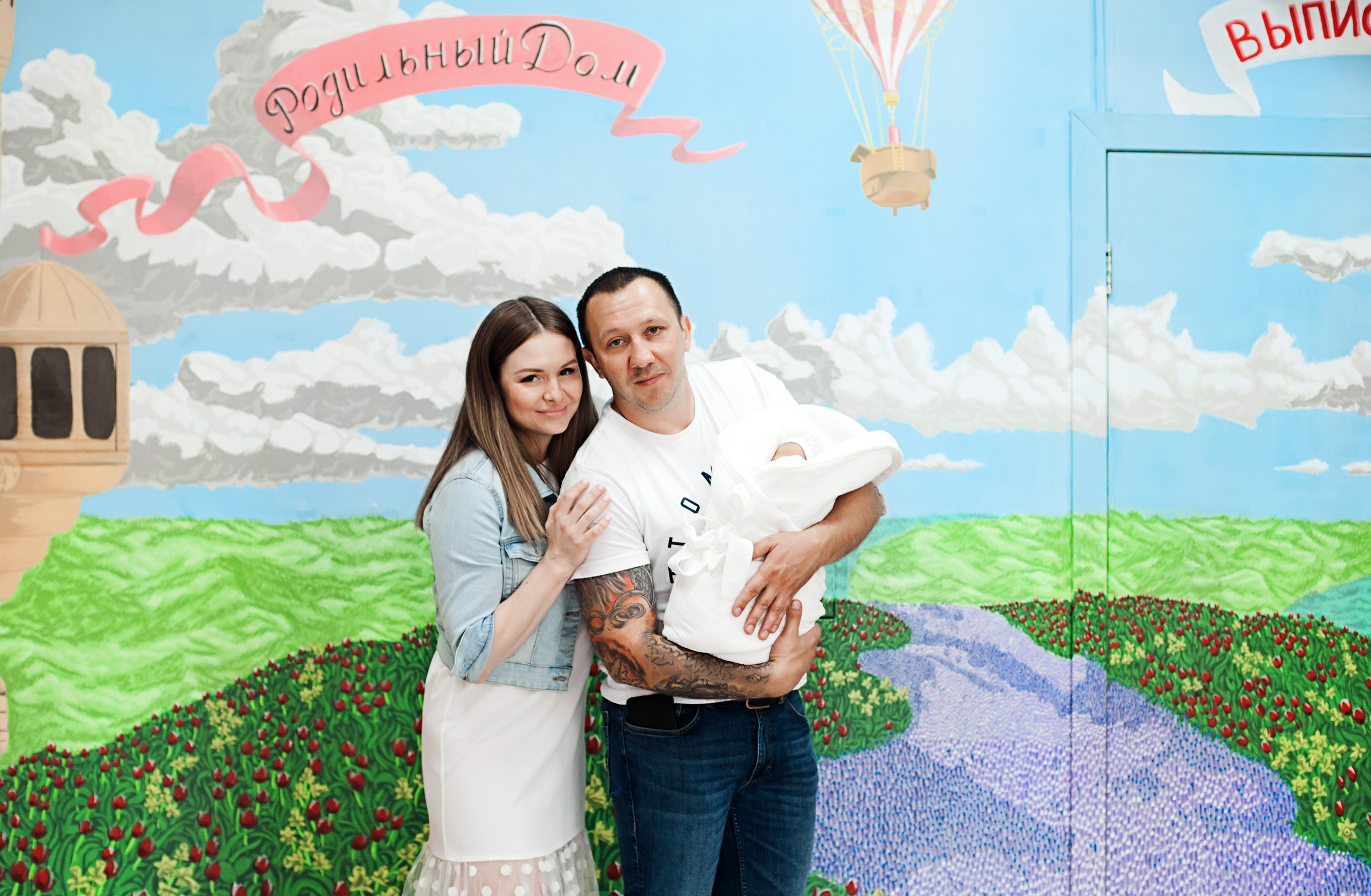 Фотосессия выписки из роддома. Фотограф новорожденных в Брянске Анжелика Прохоренкова