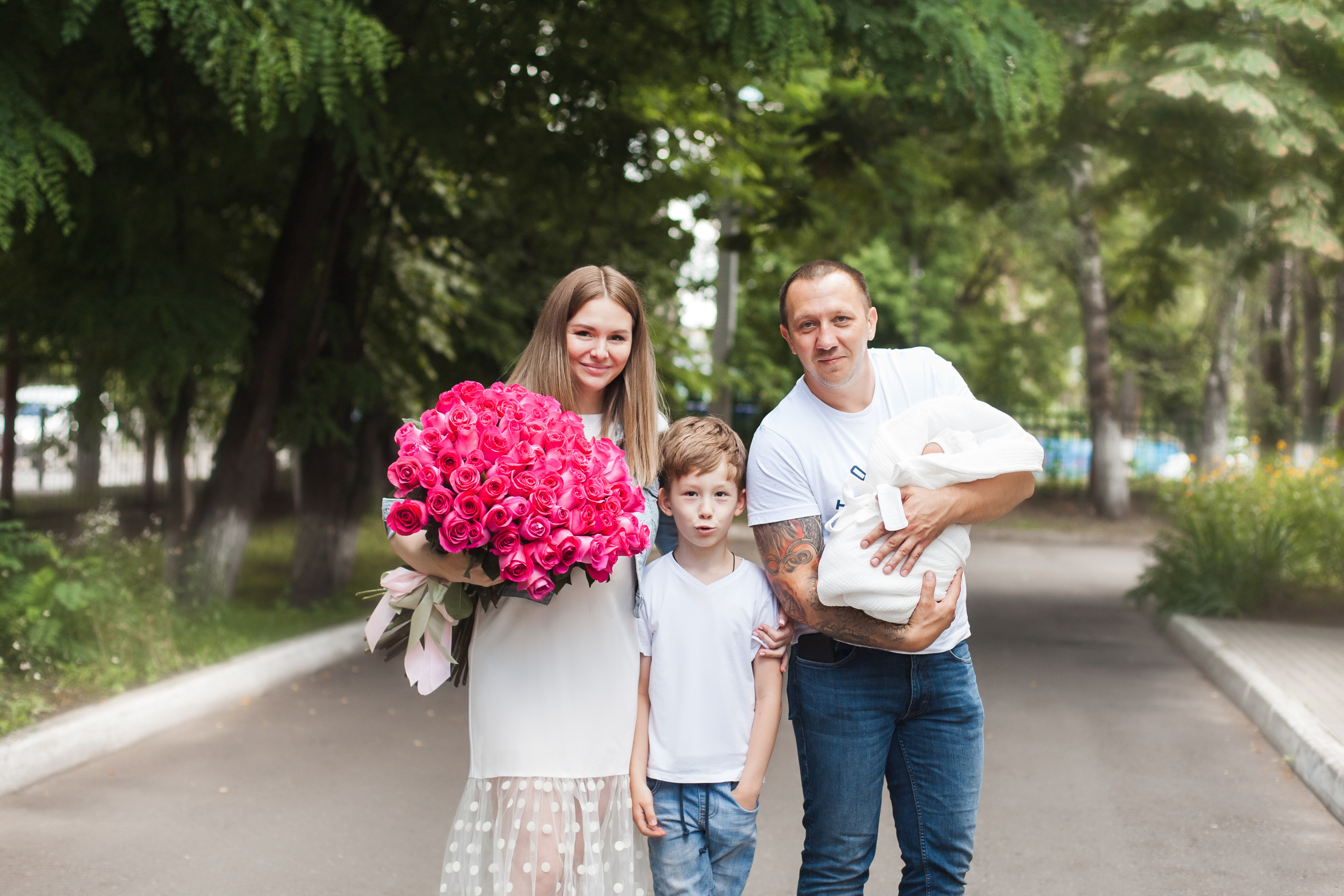 Фотосессия выписки из роддома. Фотограф новорожденных в Брянске Анжелика Прохоренкова