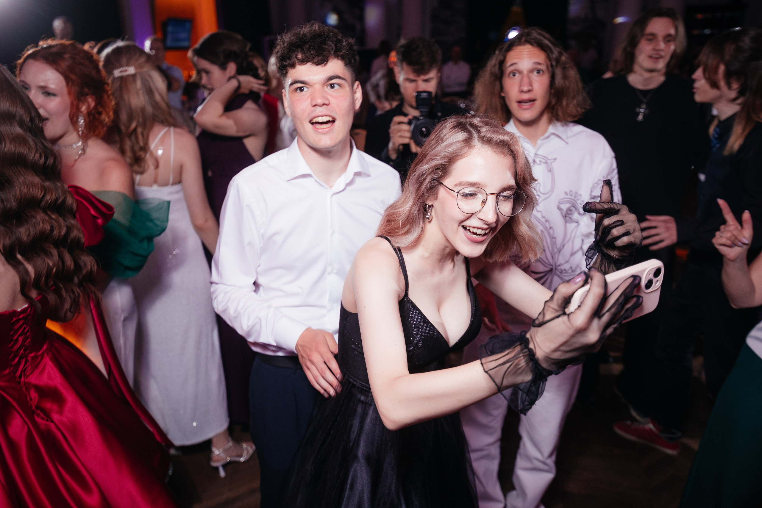 Выпускной 11 класс. Фотограф Крохин Олег