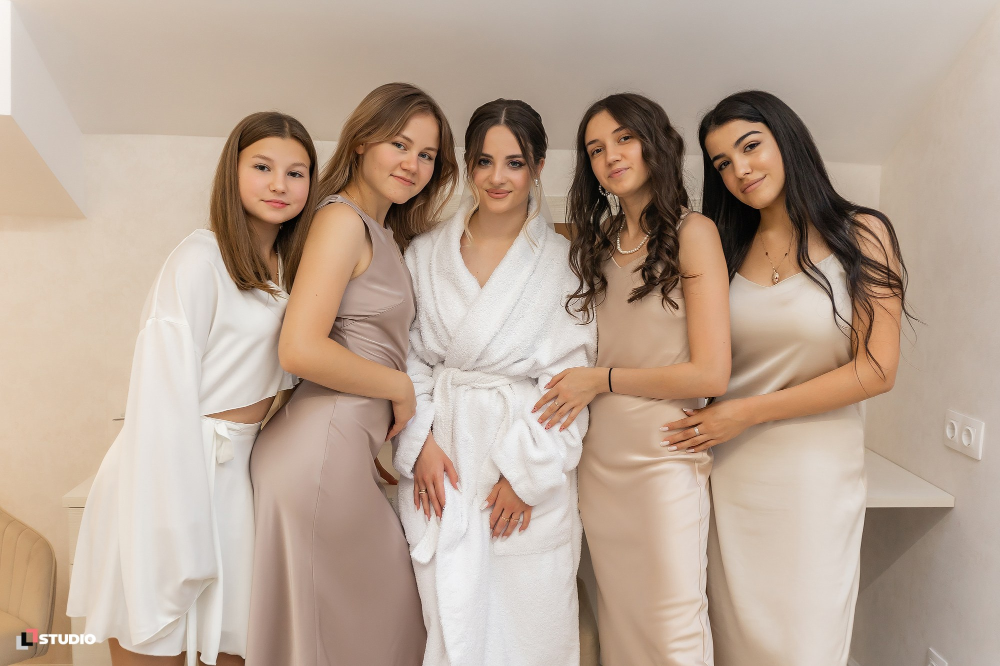 Дмитрий и Арминэ 2023. Фотограф Соловьев Денис в Московской и Владимирской области