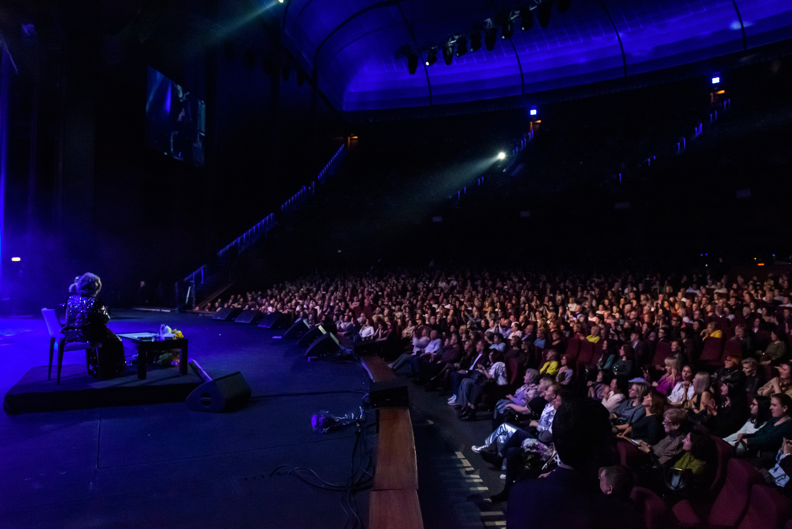 Лариса Рубальская «40 лет с песней по жизни» — Крокус Сити Холл. Бренд-фотограф для экспертов и блогеров в Москве Влада Горбовская
