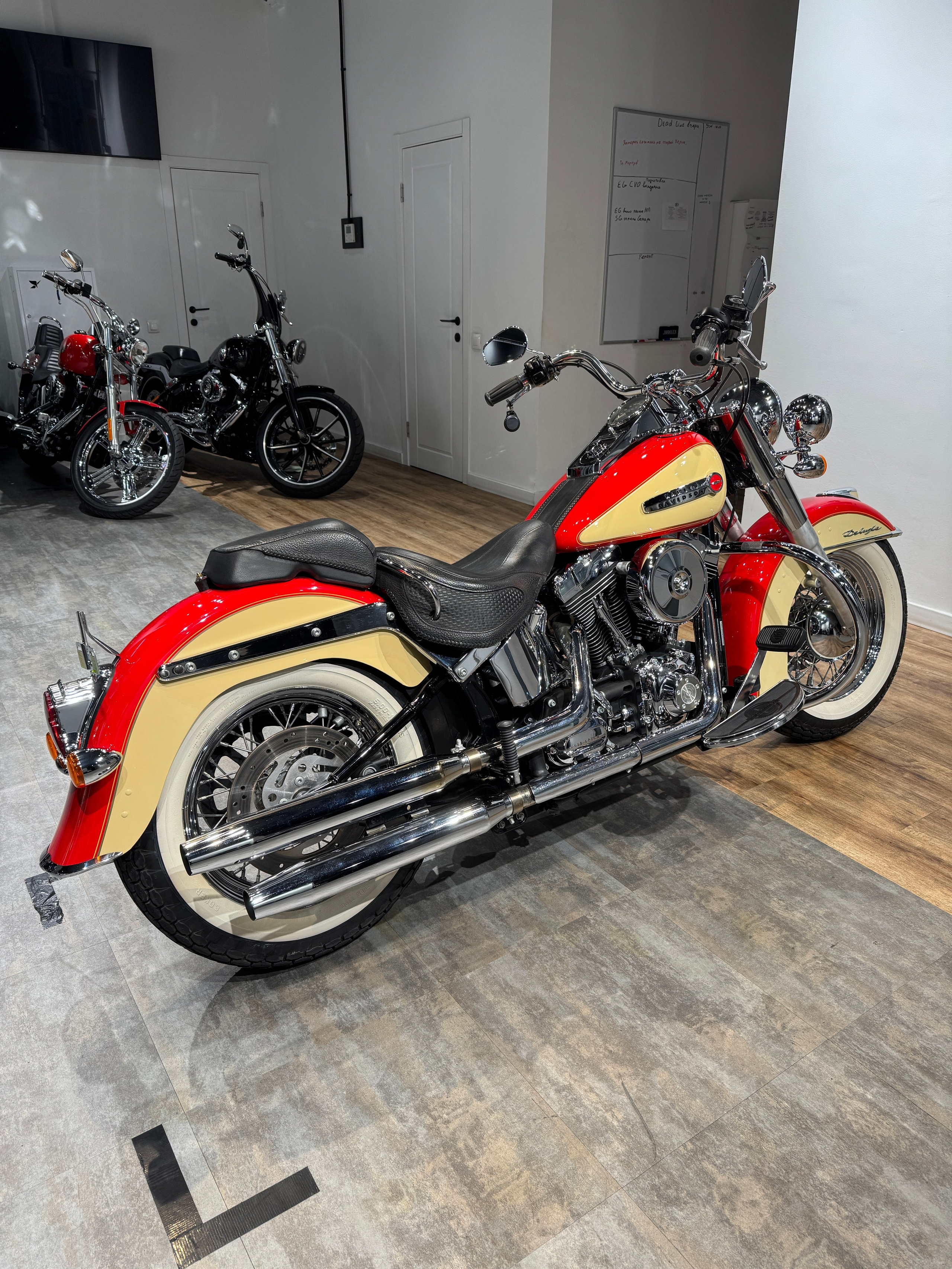 Harley Davidson Deluxe Orange Sand (Touring)— купить мотоцикл. Hello Davidson, Москва. Только хорошие мотоциклы…