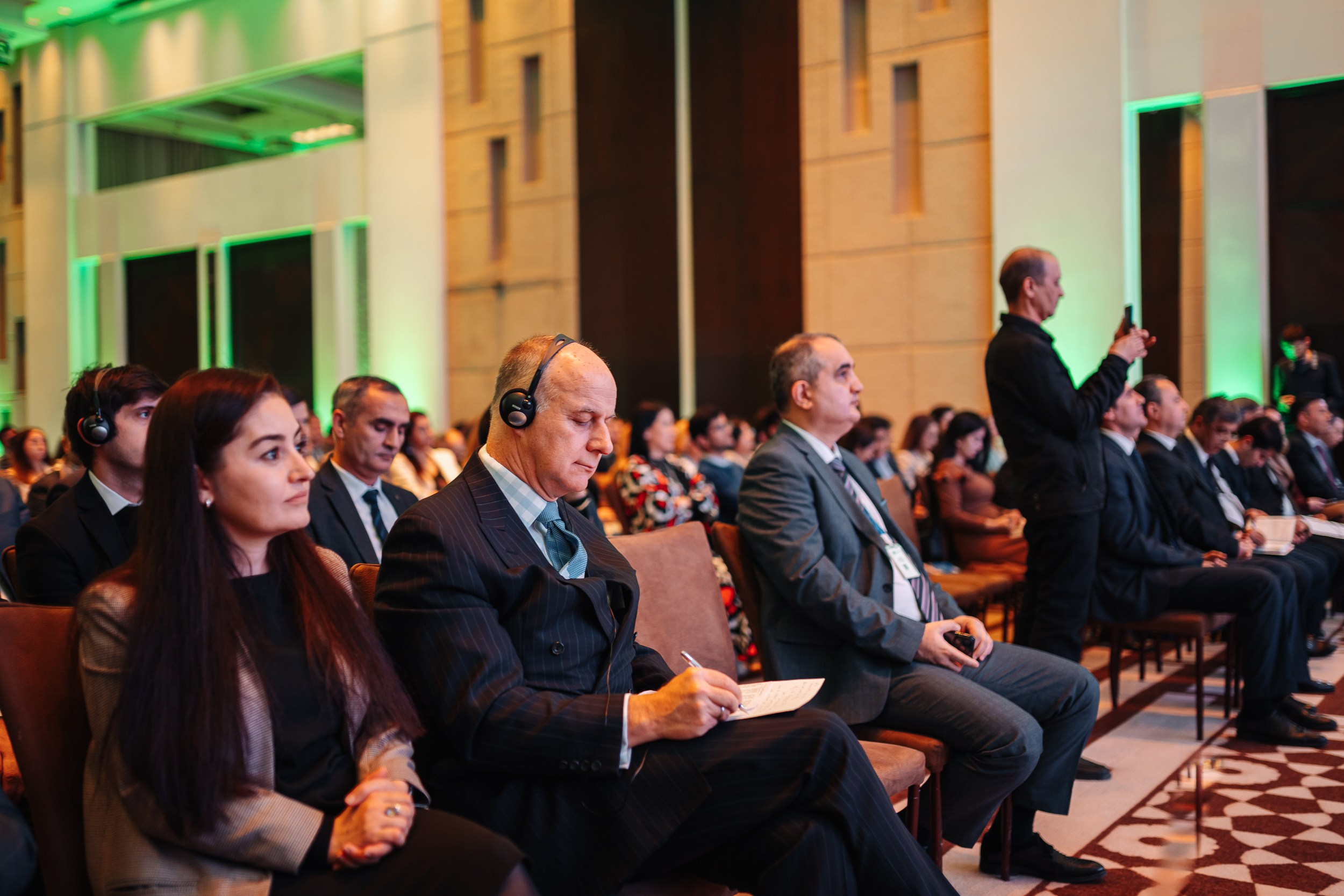 GREEN ECONOMY AP«Форум». Портретный и Репортажный Фотограф Москва