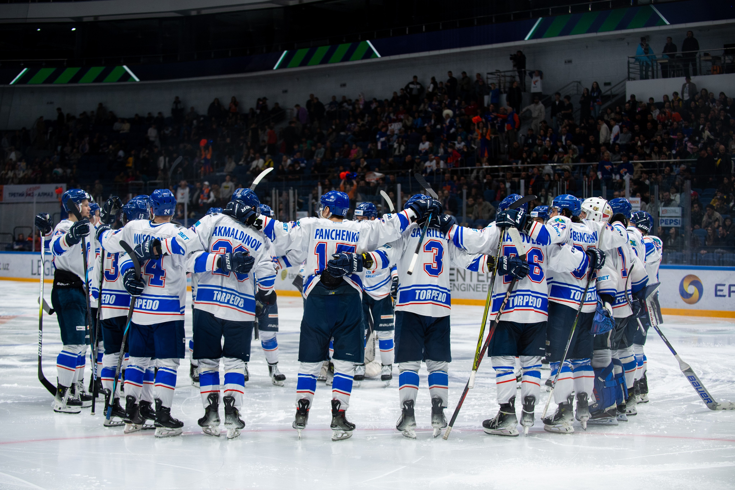 Хоккей. Репортажный, спортивный и документальный фотограф в Ташкенте Алексей Елисеев