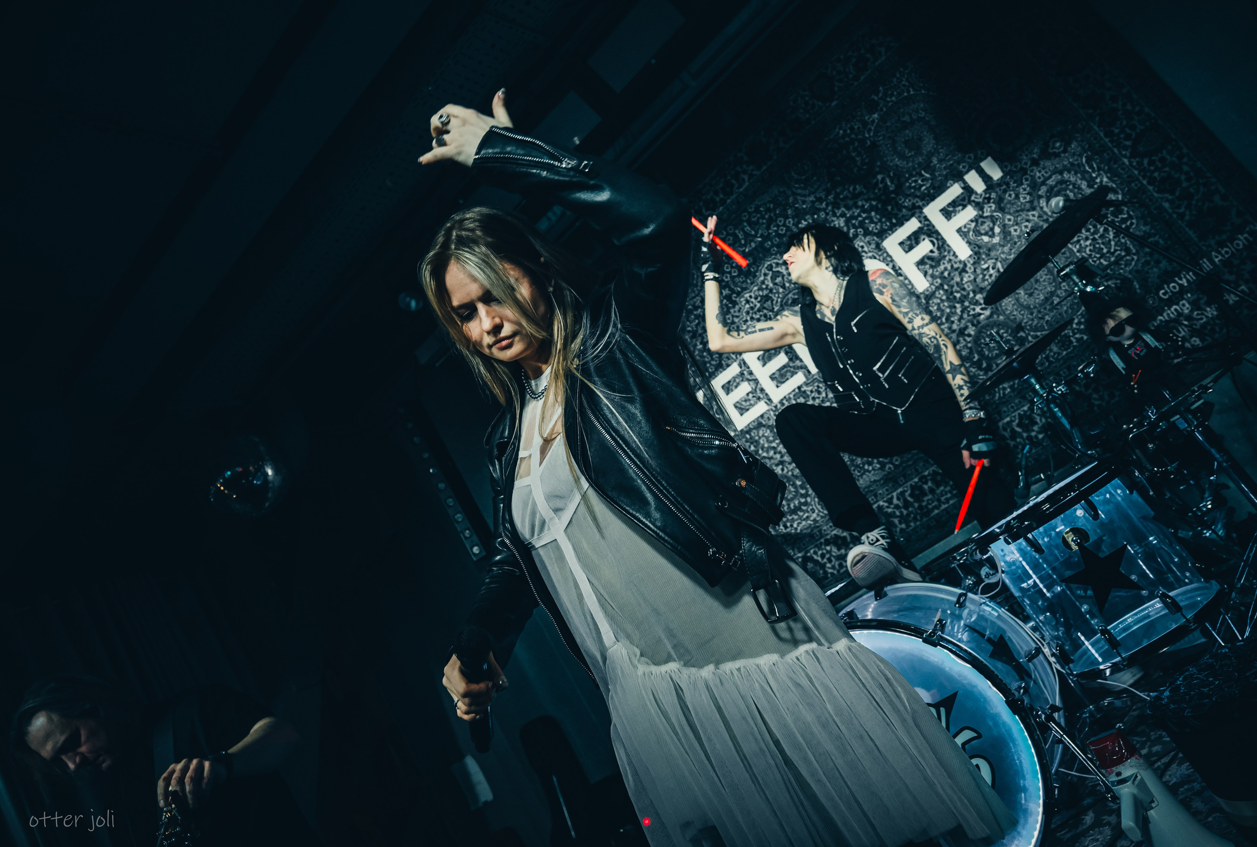 SNAKE 55 | ТехникаБезОпасности. Концертный репортёр Валерия Сафина