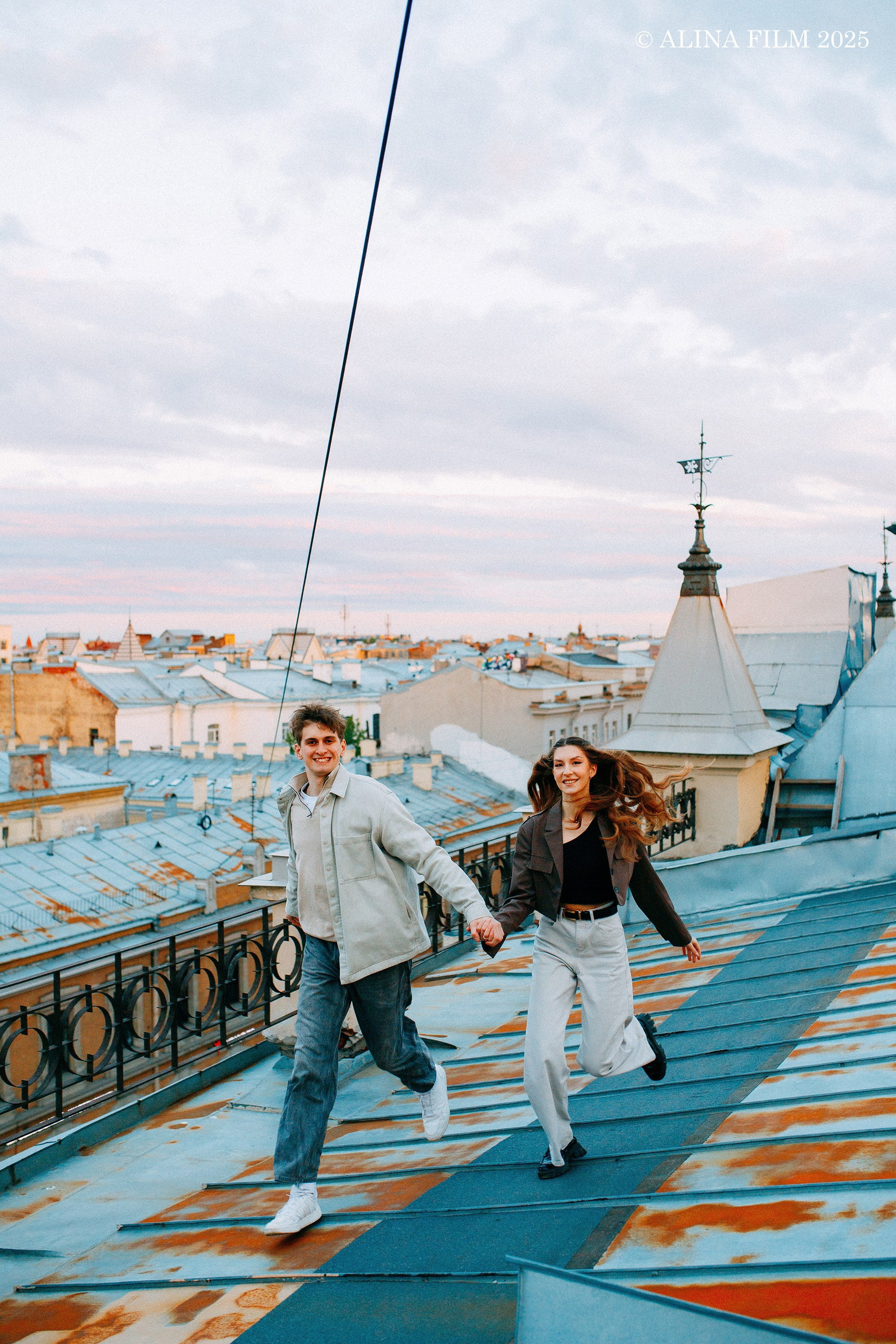 Фотосессия на крыше в Питере (лавстори). Фотограф в Санкт-Петербурге Alina Film