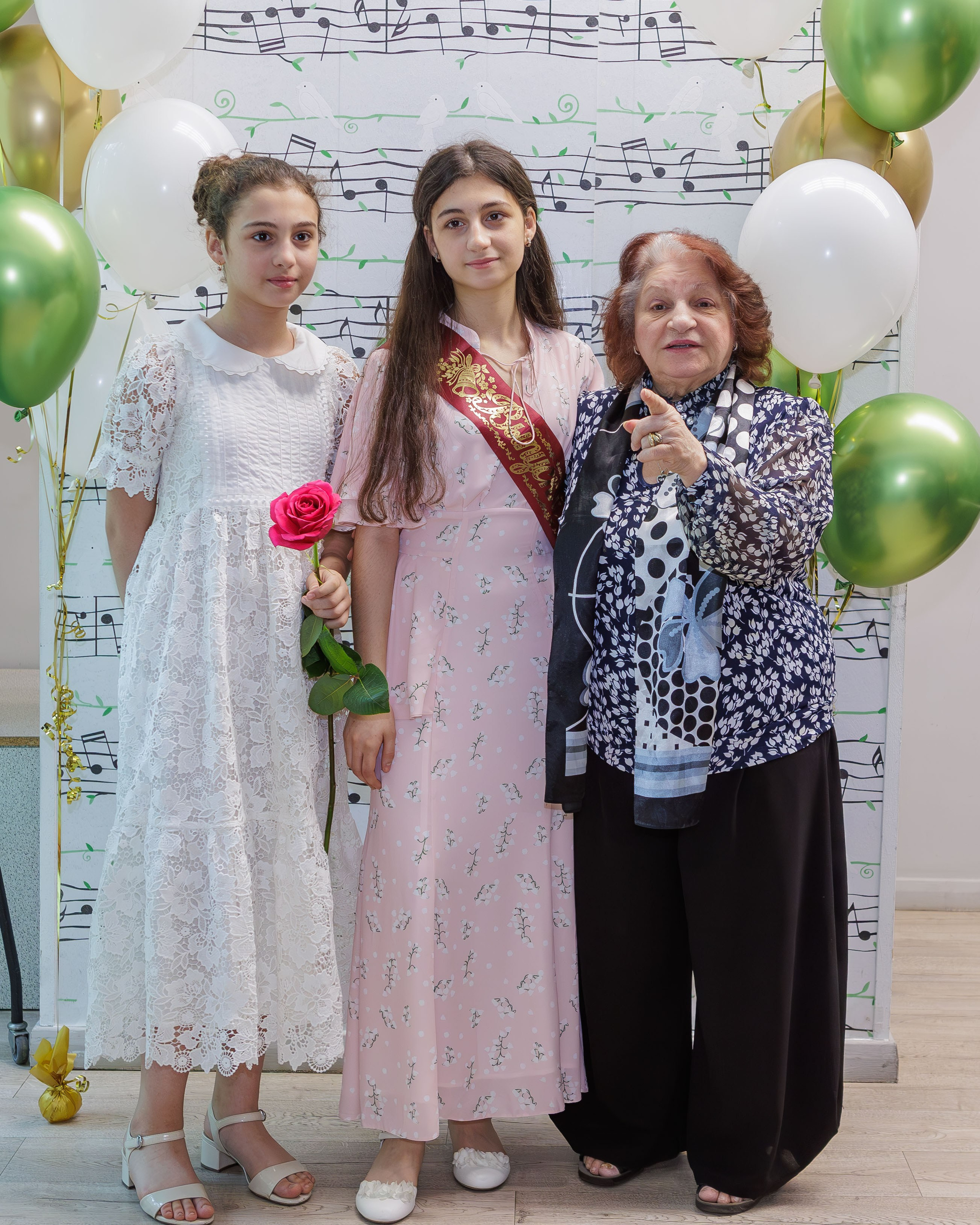 Вручение дипломов в Детской музыкальной школе имени Н. П. Будашкина. Выпускные альбомы и школьный фотограф в Подольске, Троицке, Щербинке, Москве и Московской области