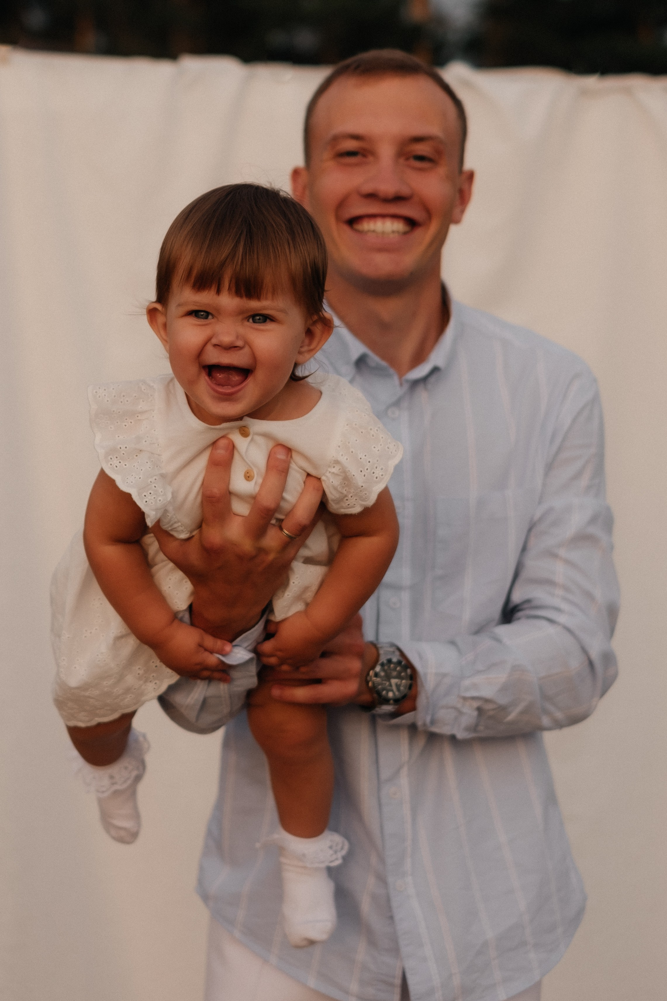 Алина, Ярослав и Тая на берегу. Фотограф в Новосибирске Диана Ильиных