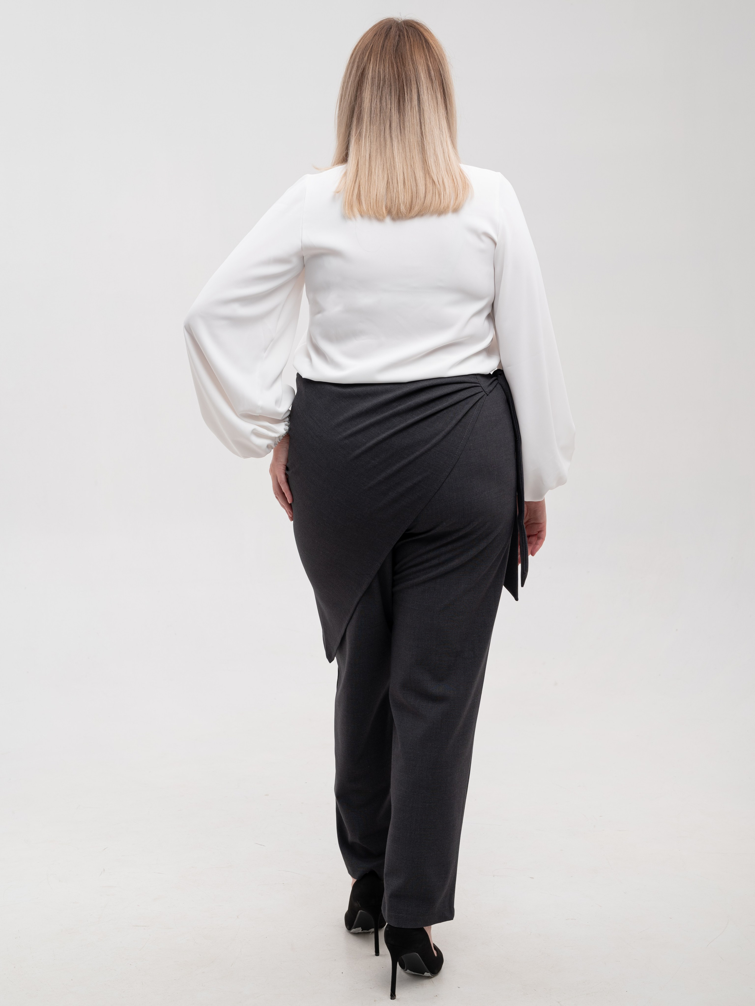 Одежда разноразмерная. Предметный фотограф, фото для маркетплейсов Пятигорск, КМВ