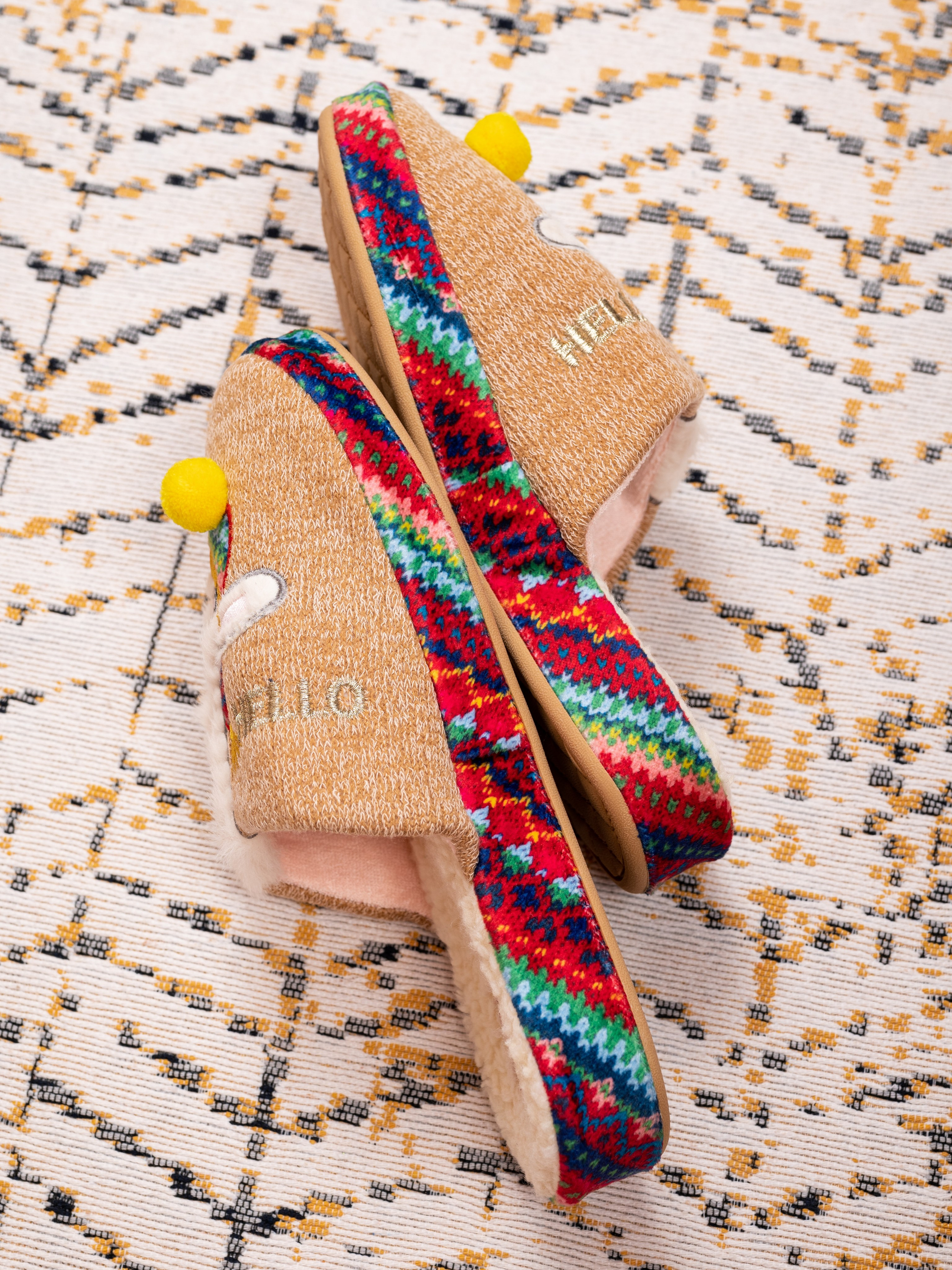 Тапочки. Предметный фотограф, фото для маркетплейсов Пятигорск, КМВ