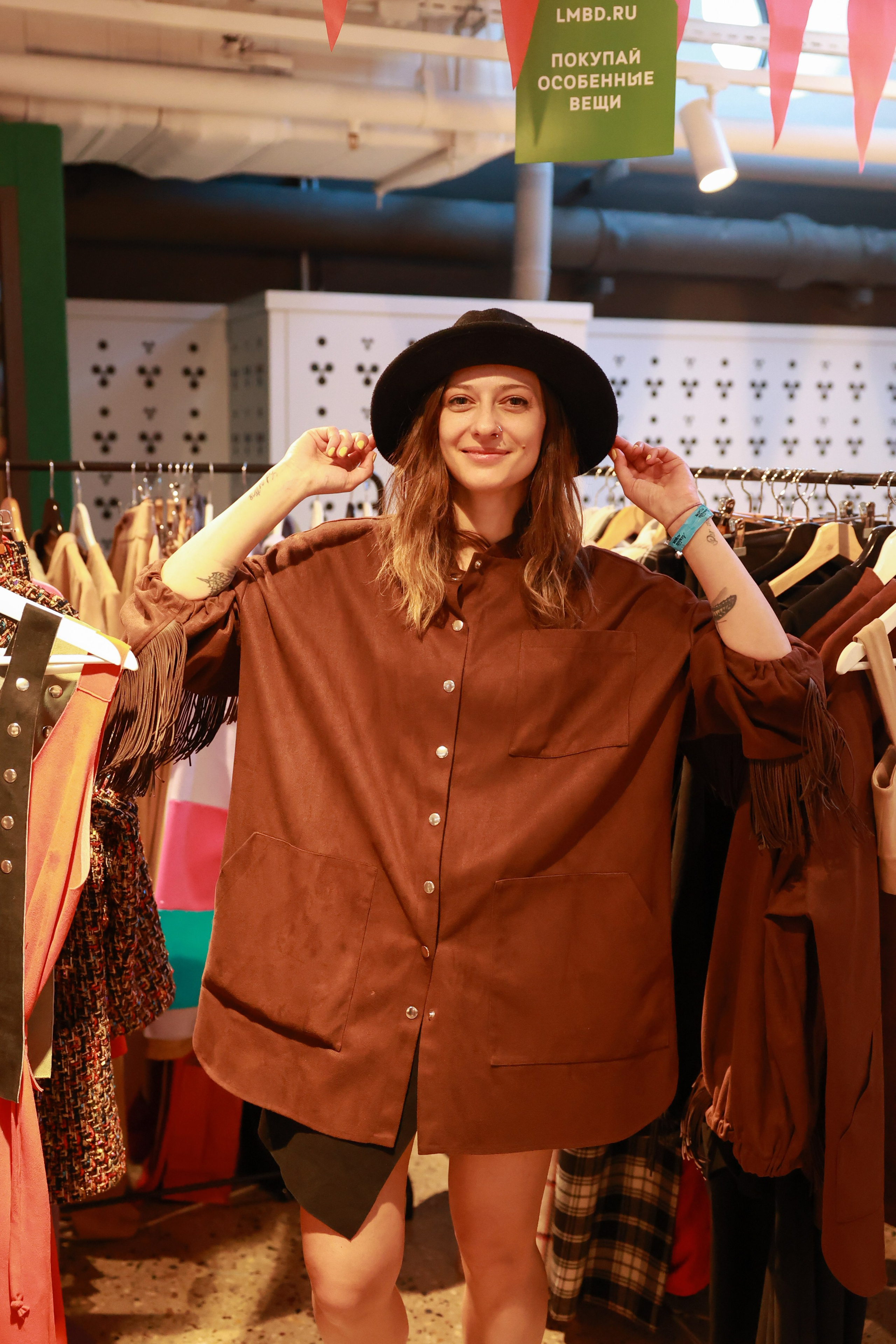 2–3 марта 2024 в пространстве «Три вокзала. Депо» / День 2 / фото Саша Жукова. Фотоотчеты «Ламбада-маркета»