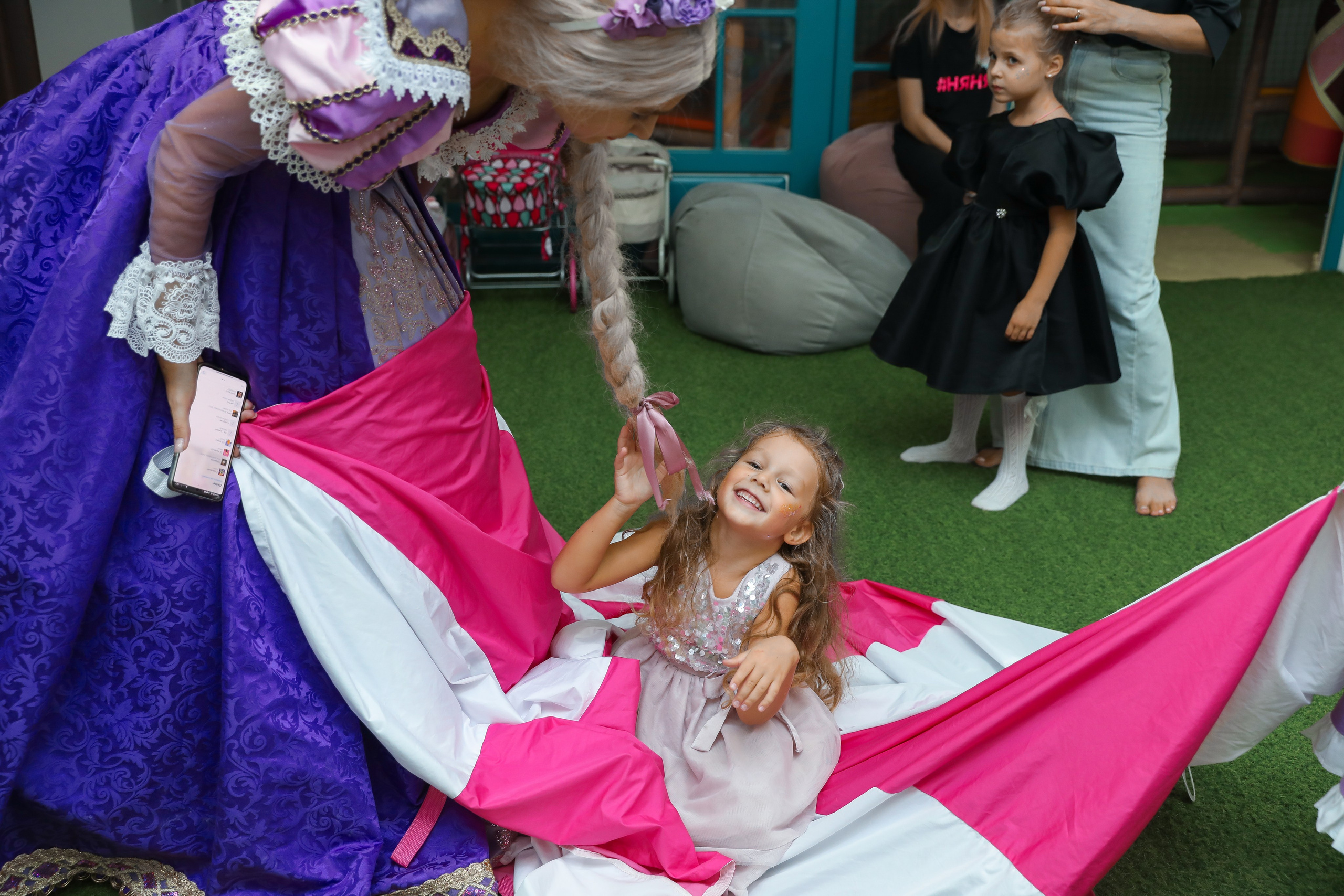 ДЕТСКИЕ МЕРОПРИЯТИЯ. Photographer Viktoriya Markushina «My world throug»