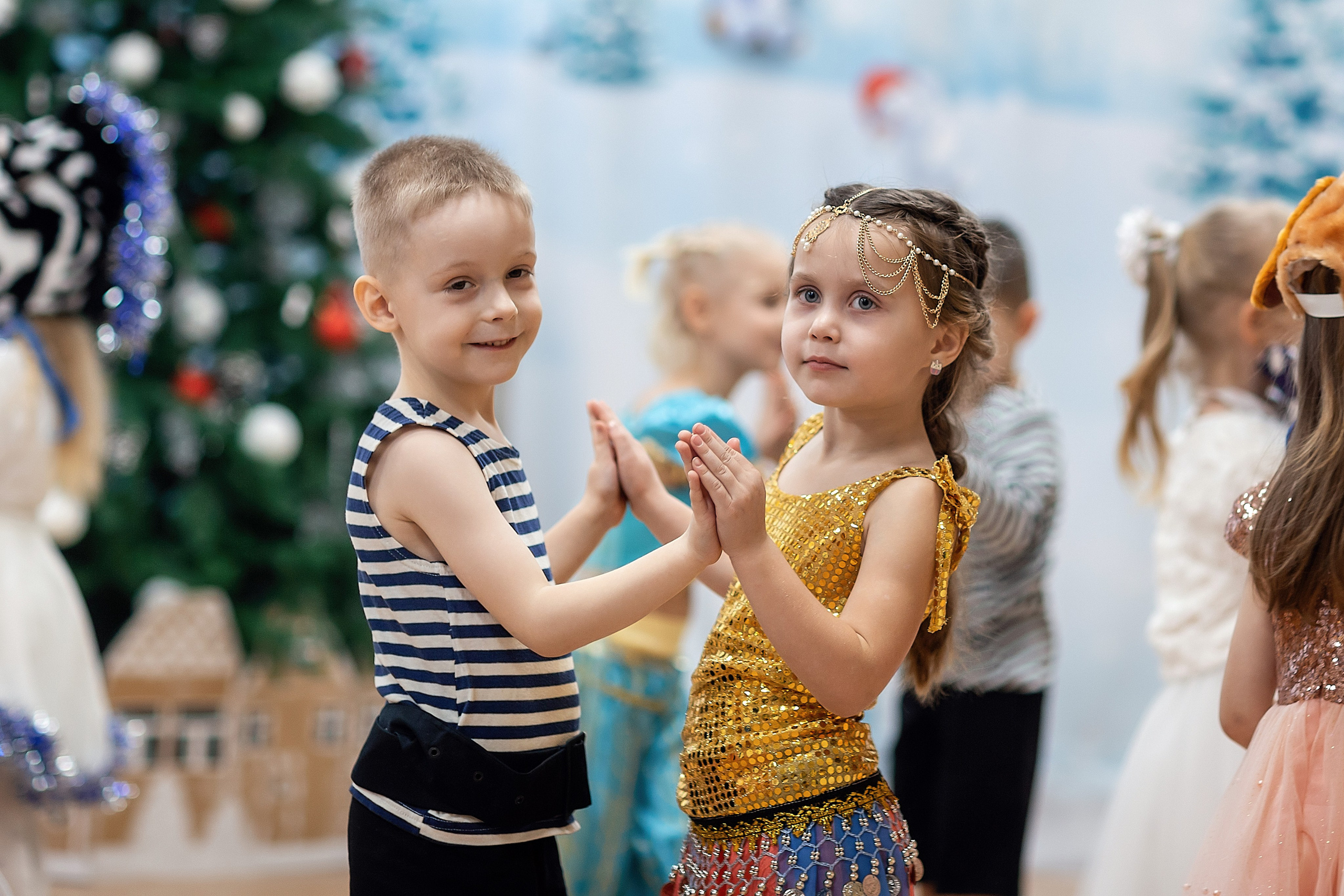 Утренник_"Веселый балаганчик» 2024. Семейный фотограф в Санкт-Петербурге