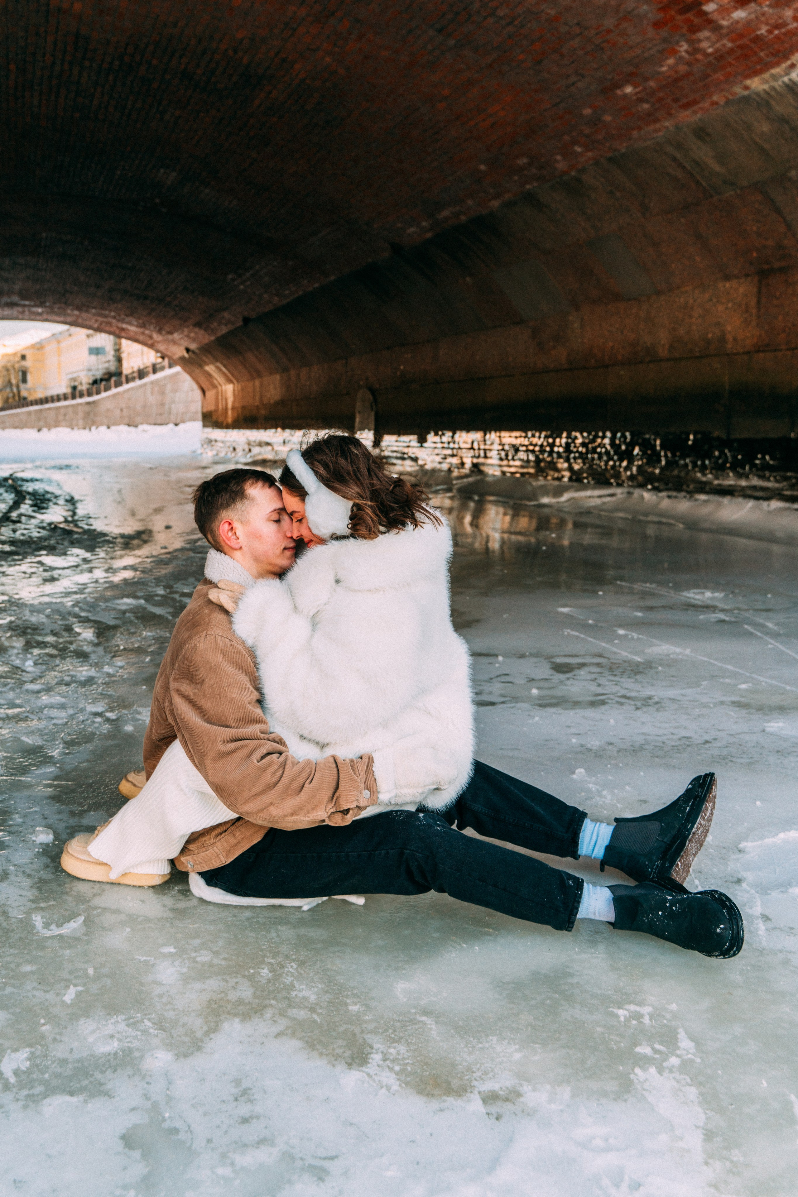 Лавстори на льду по рекам и каналам Санкт-Петербурга