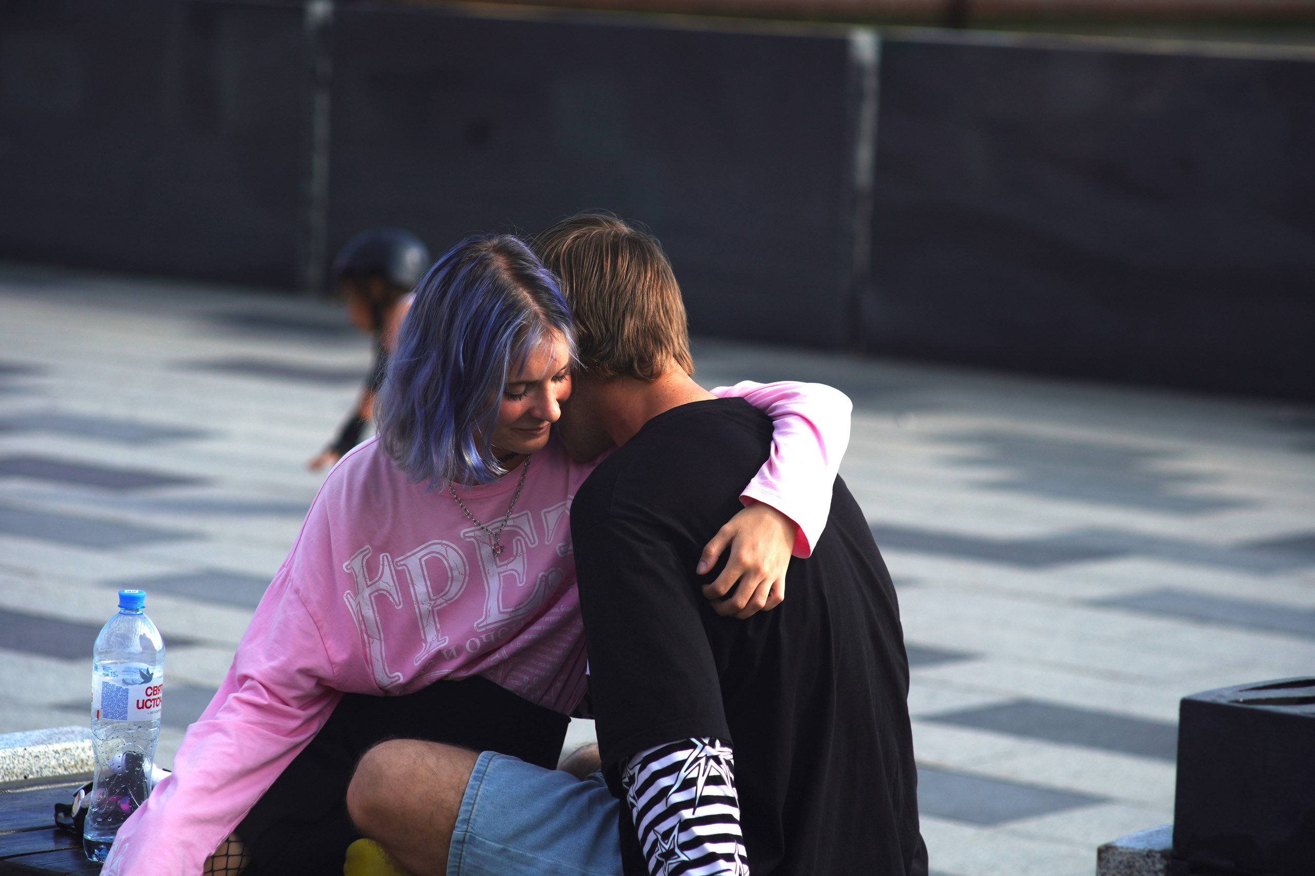 Синие локоны и тёплые объятия. Фотограф Владивосток (художественный портрет, празднование, торжество, мероприятие, фотопрогулка)