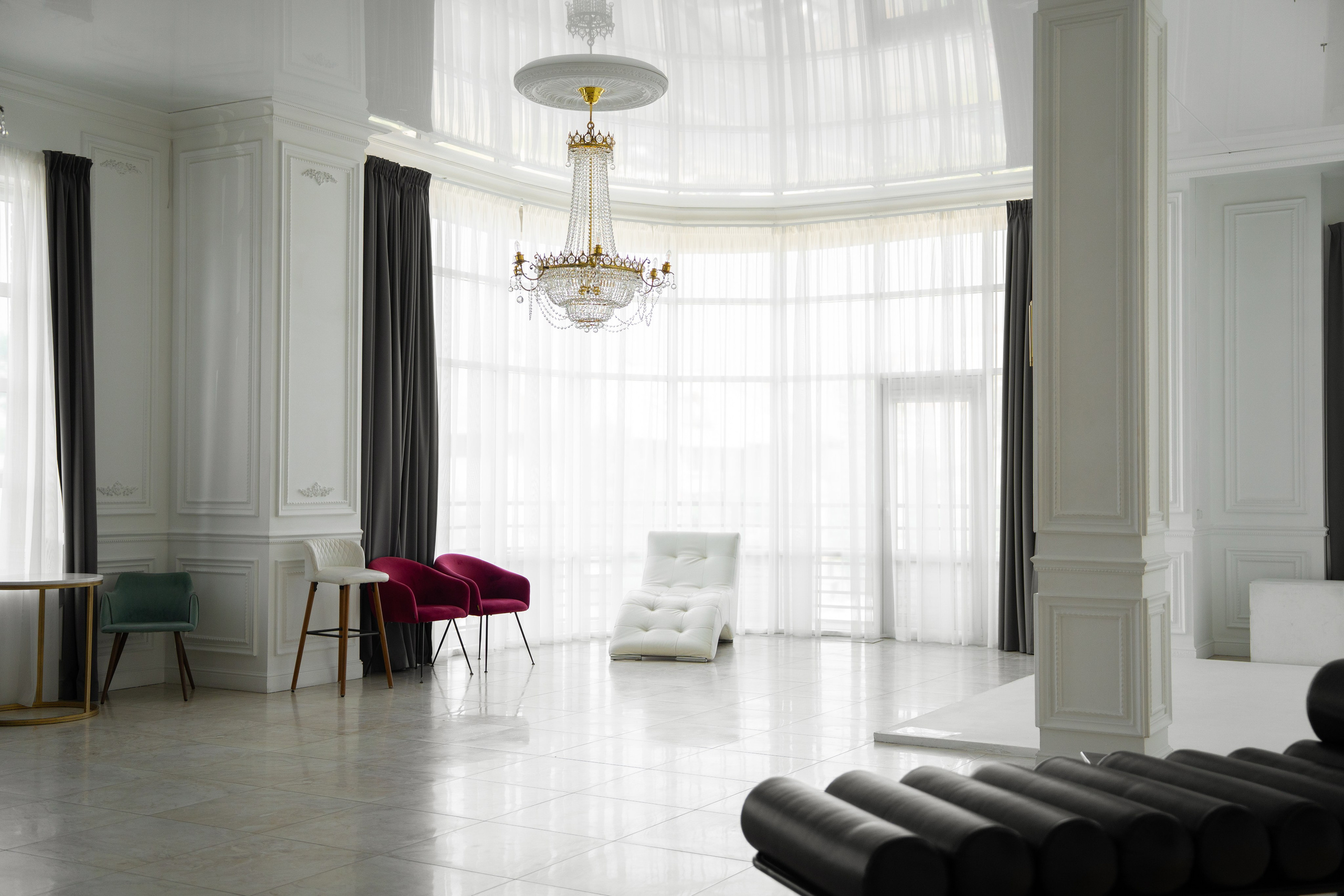 Фотостудия «Леона» зал Роял. Свадебный фотограф в Ростове Александра Груздева