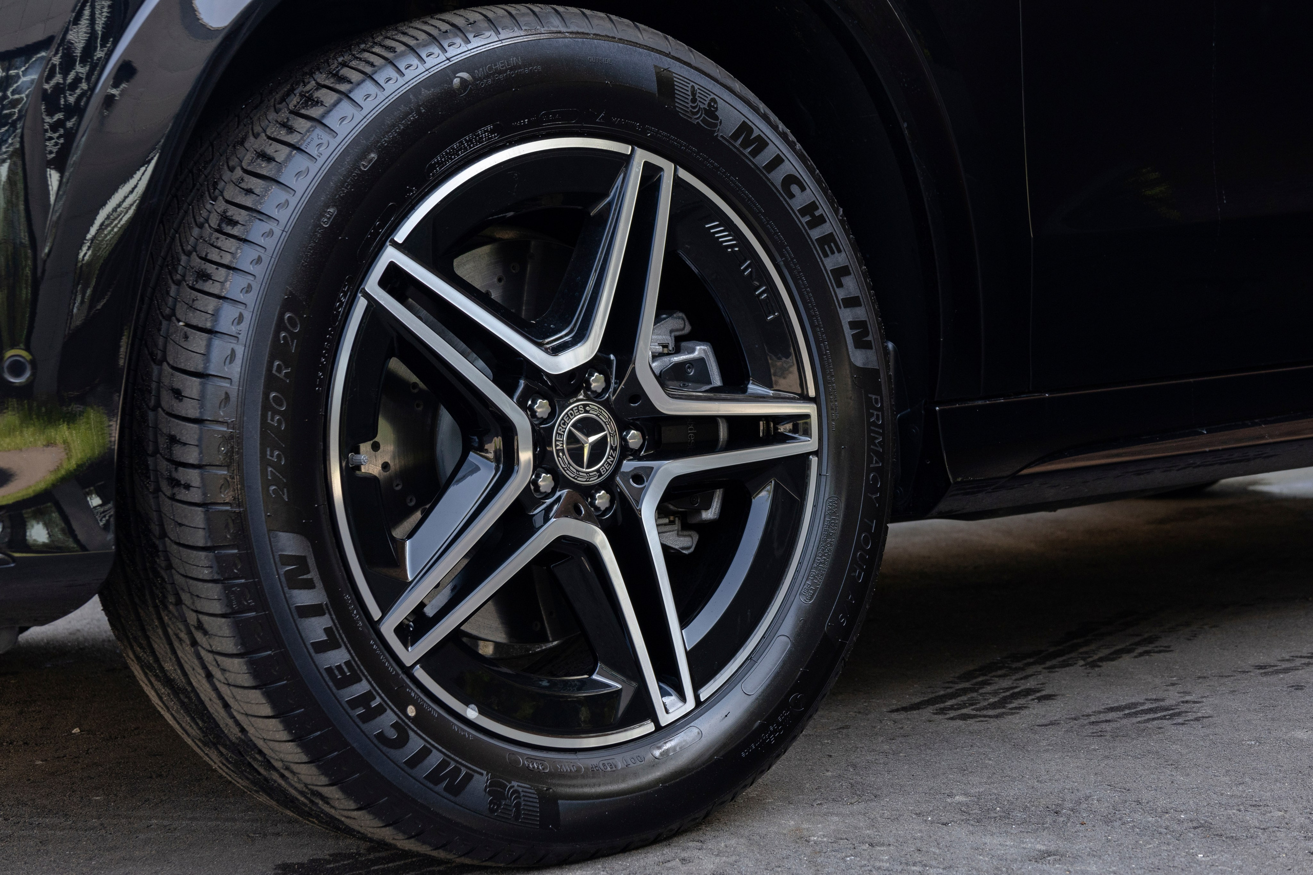 Фотосессия с мотоциклами и автомобилями. Предметный фотограф в Москве и Московской области