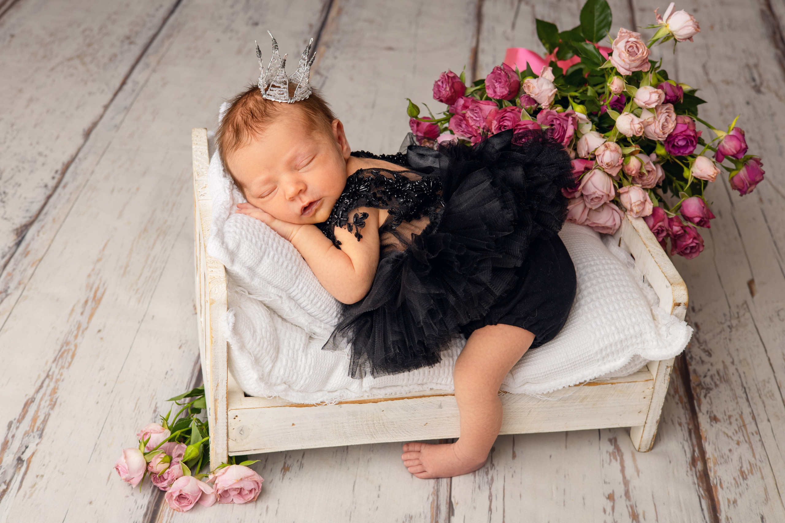 Фотограф новорожденных в г. Россошь Виктория Нечепуренко