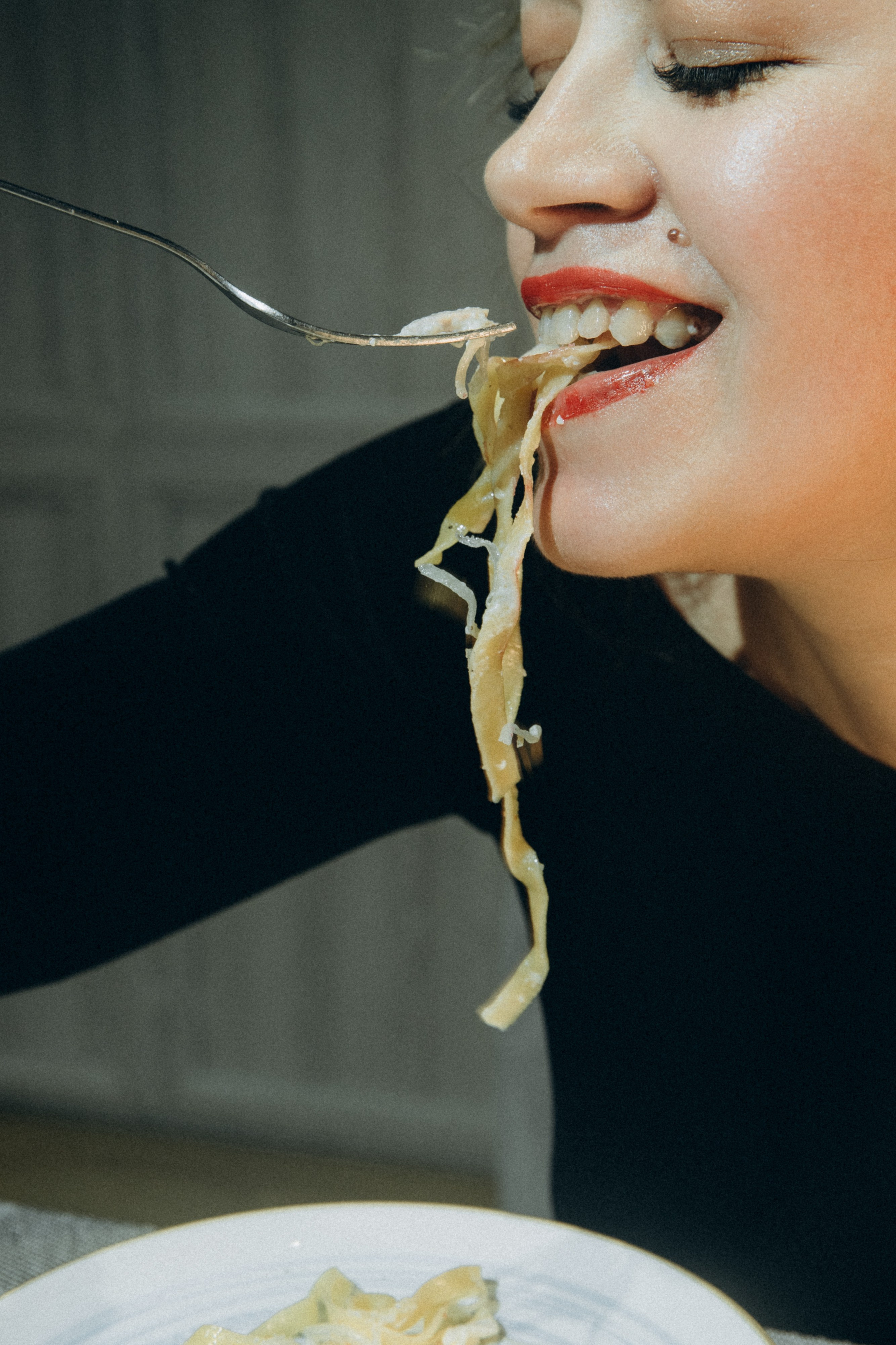 Аня с макарошками