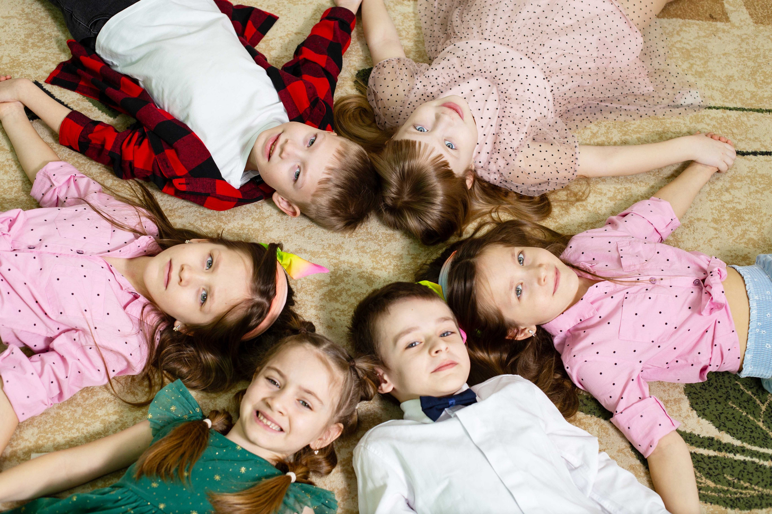 Друзья. Выпускной альбом в Реутово для школ и детских садов