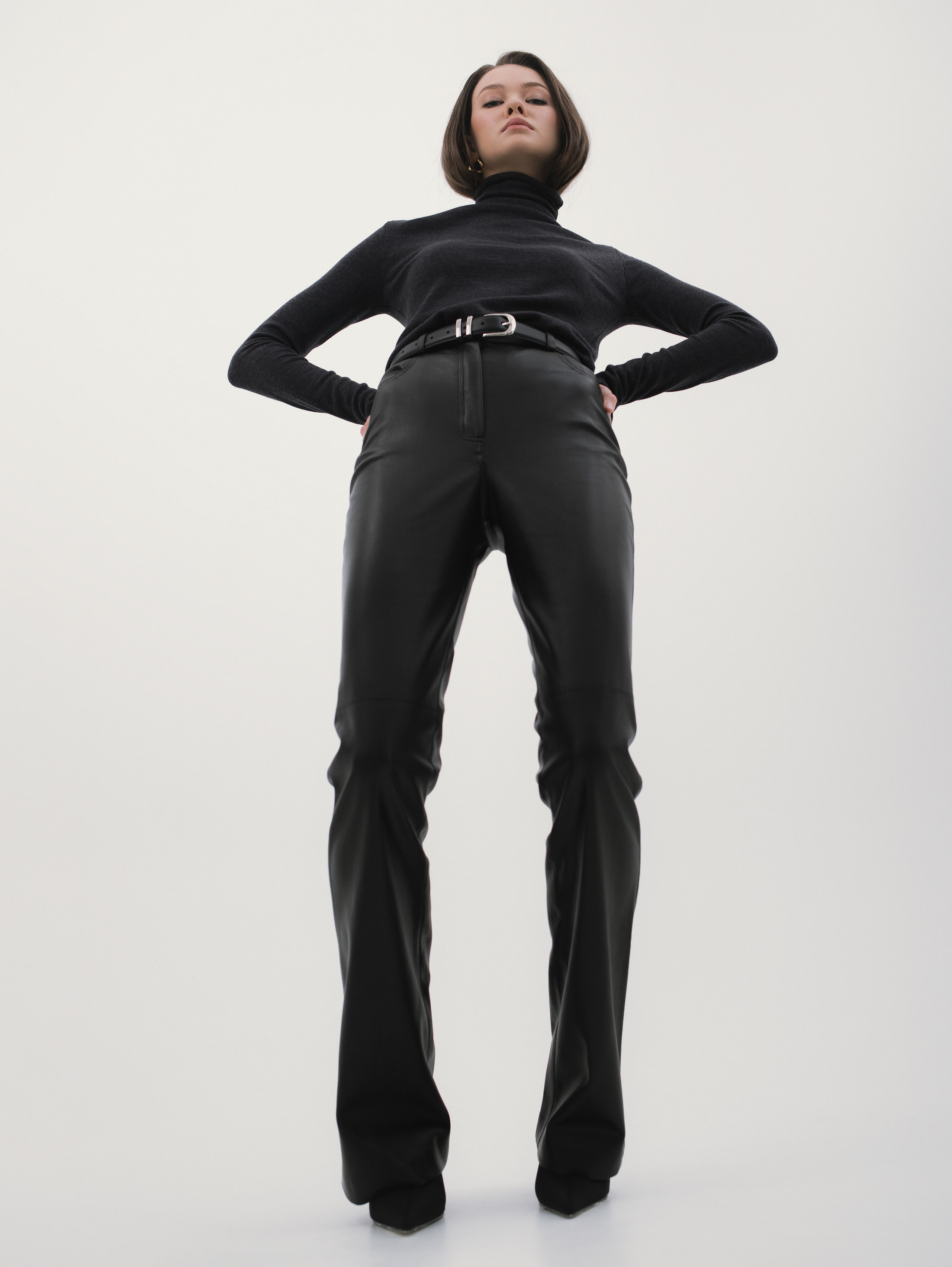 Red Cardigan. Фотограф в Москве и Сургуте Алла Лесовая. Снимаю каталог для брендов и индивидуальные портреты для людей